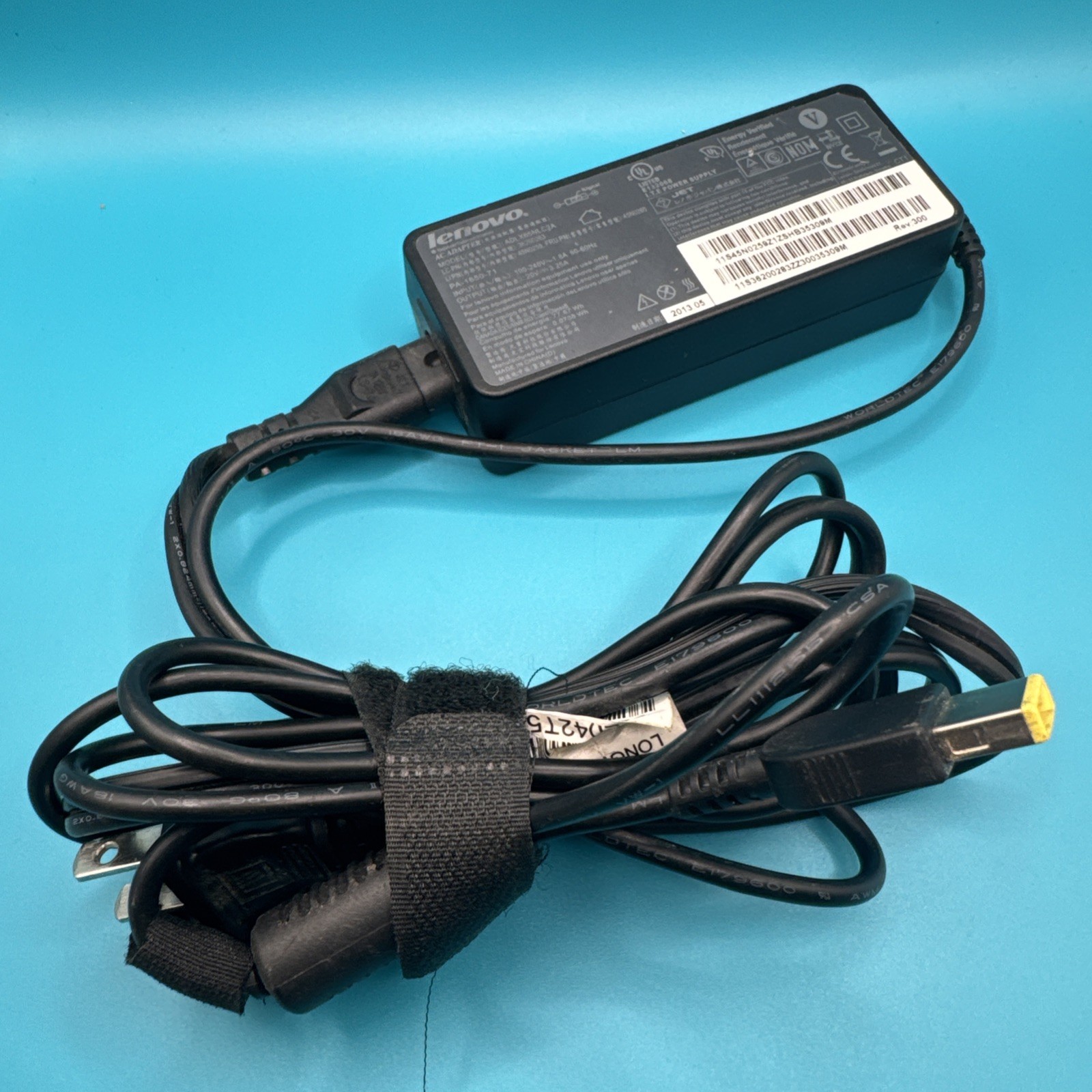 Original Lenovo Model ADLX65NCT3A, 65W 20V 3.25A Digital Notebook AC Adapter