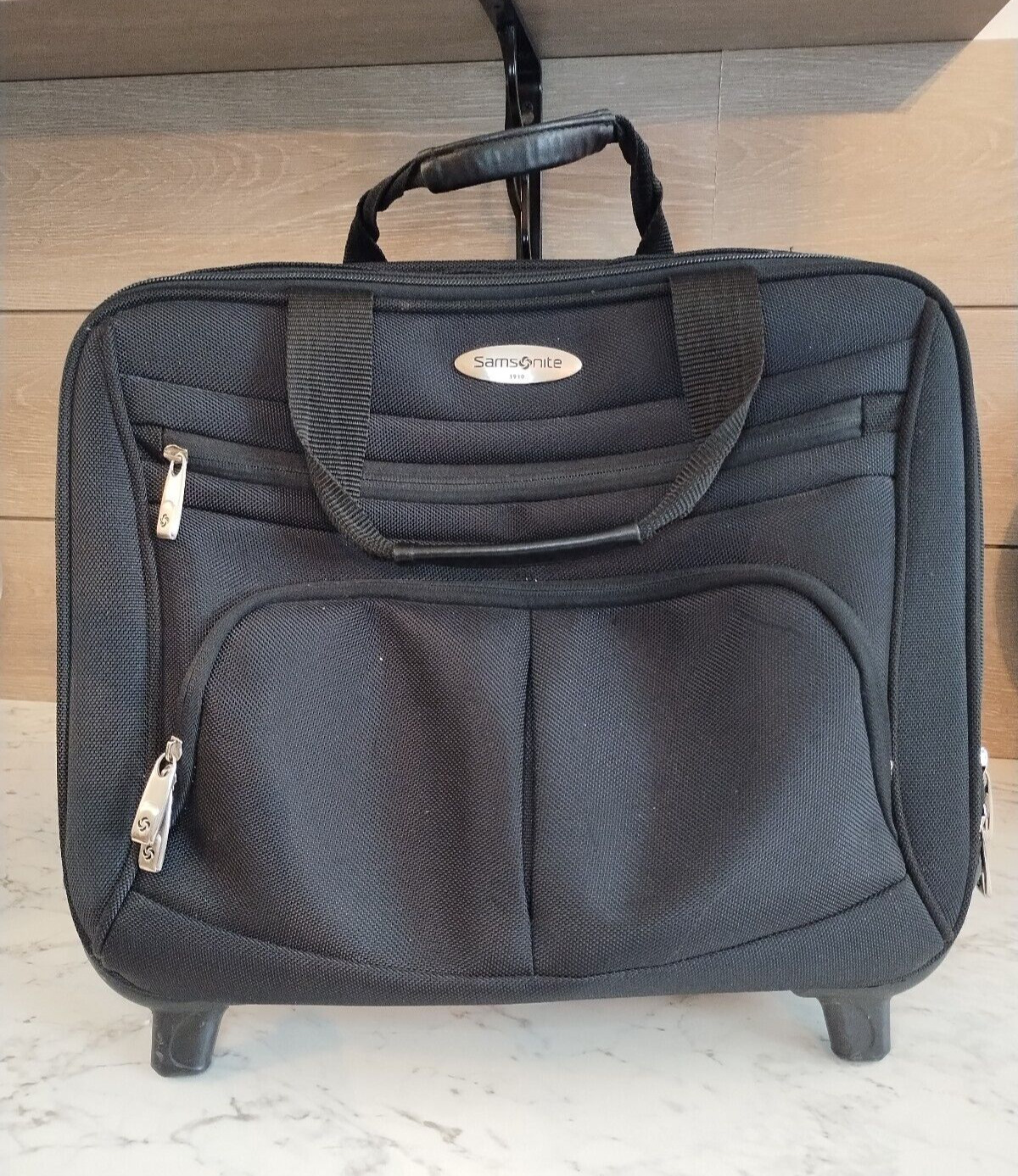 Samsonite Classic 2 Wheeled Mobile Office Black Rolling Bag Laptop Case 935550
