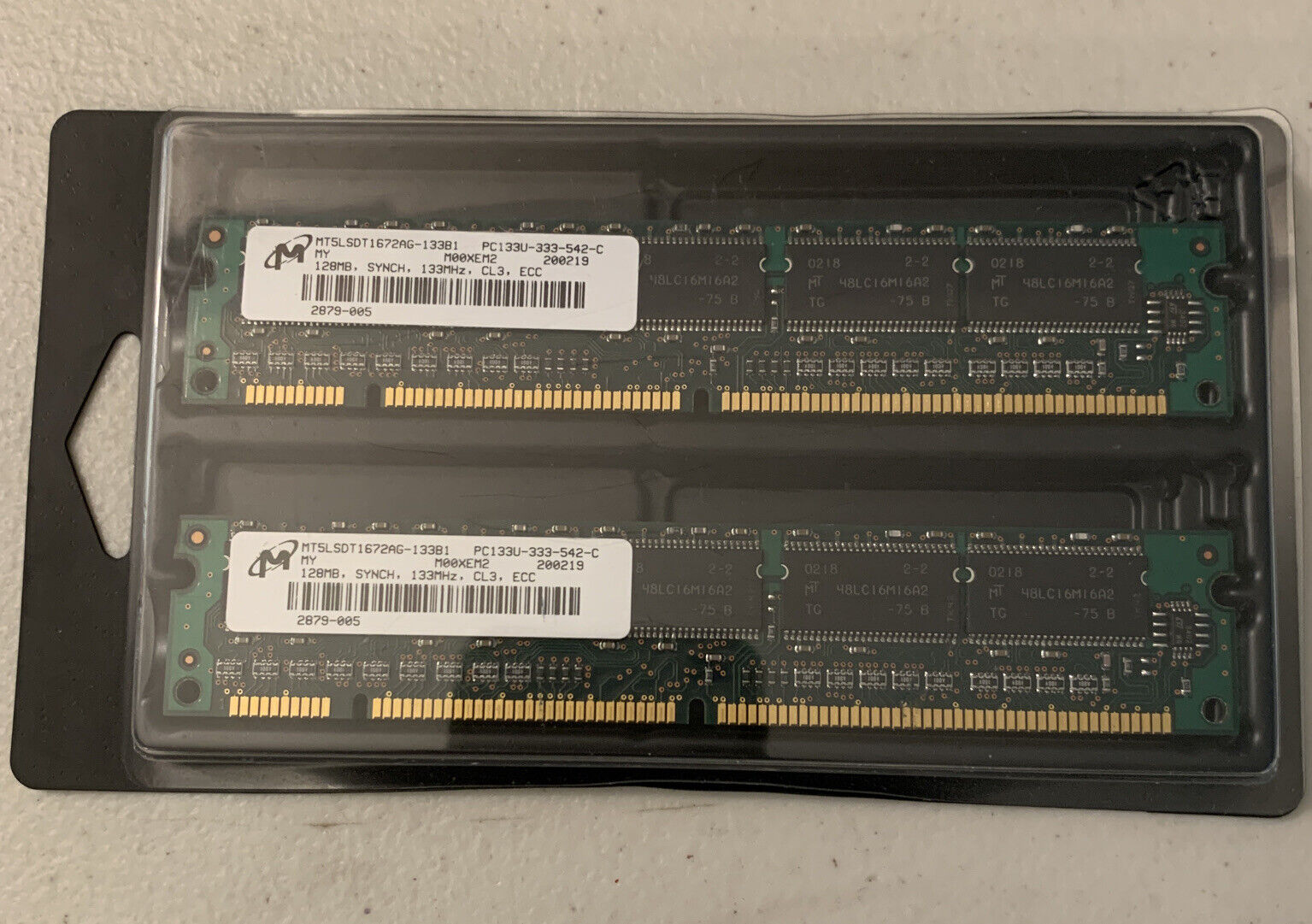Micron  MEMORY mt5lsdt1671ag -128MB PC-133 MHz Desktop RAM Memory,
