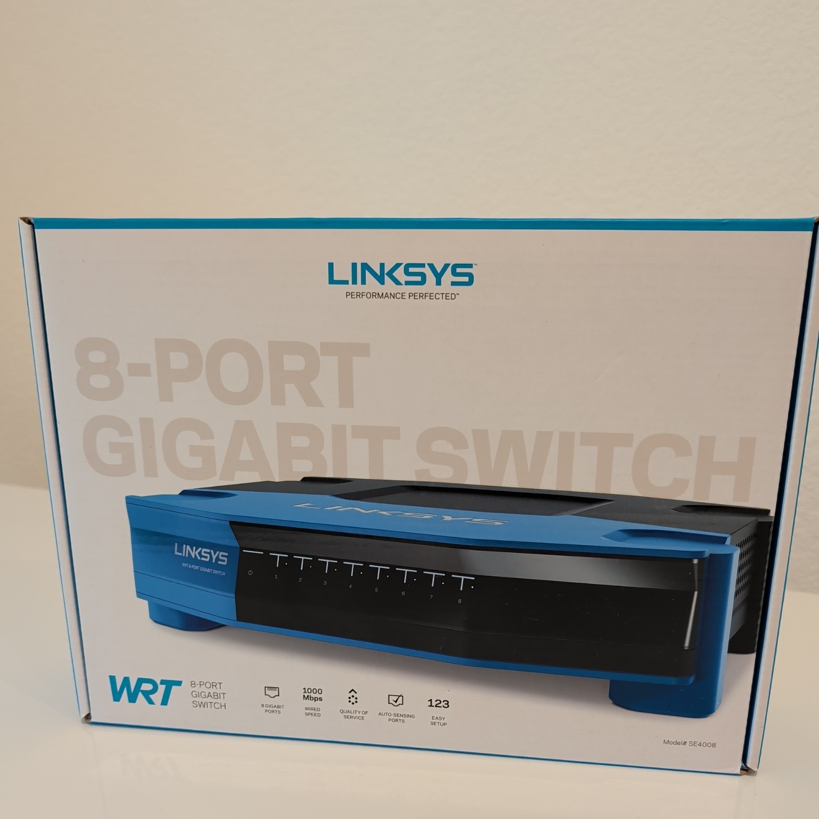 Linksys 8 Port SE4008 WRT 8 Gigabit Port Ethernet Switch