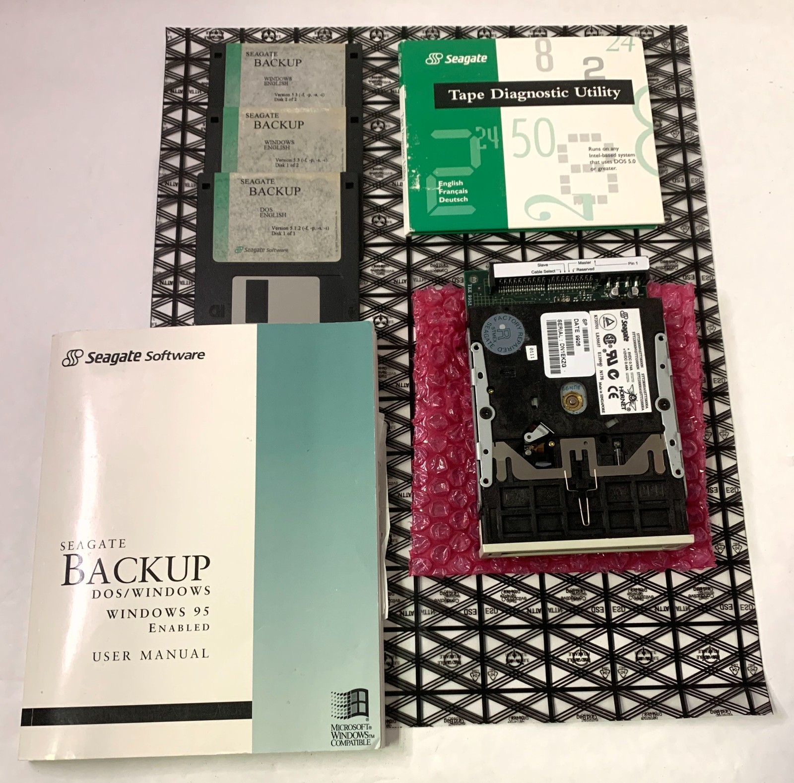 Seagate Hornet STT38000A Travan IDE Internal Tape Drive