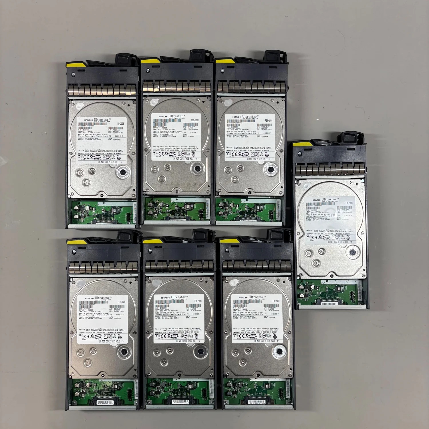 Lot of 7 Hitachi Hard Drives Ultrastar HUA721050KLA330