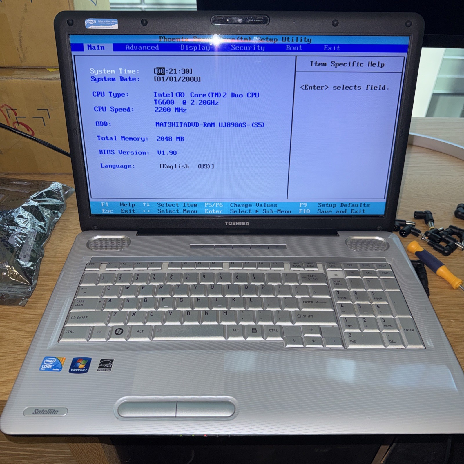 Toshiba Satellite 17” L550-ST5707 Intel Core2 T6600 2.2ghz 2GB NO HDD No Charger