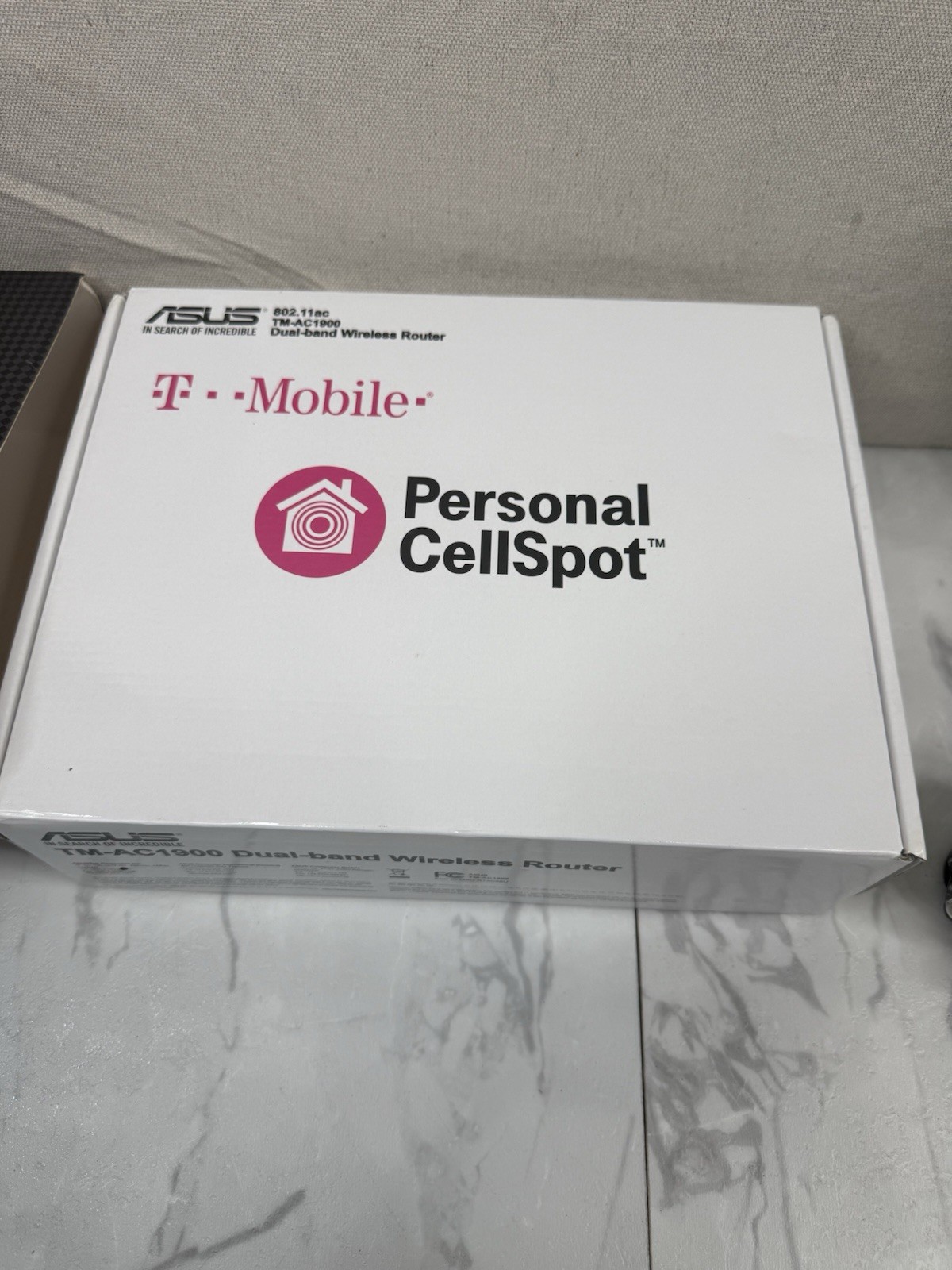 T-Mobile Asus TM-AC1900 Dual Band Wireless Router Personal Cellspot WiFi Calling