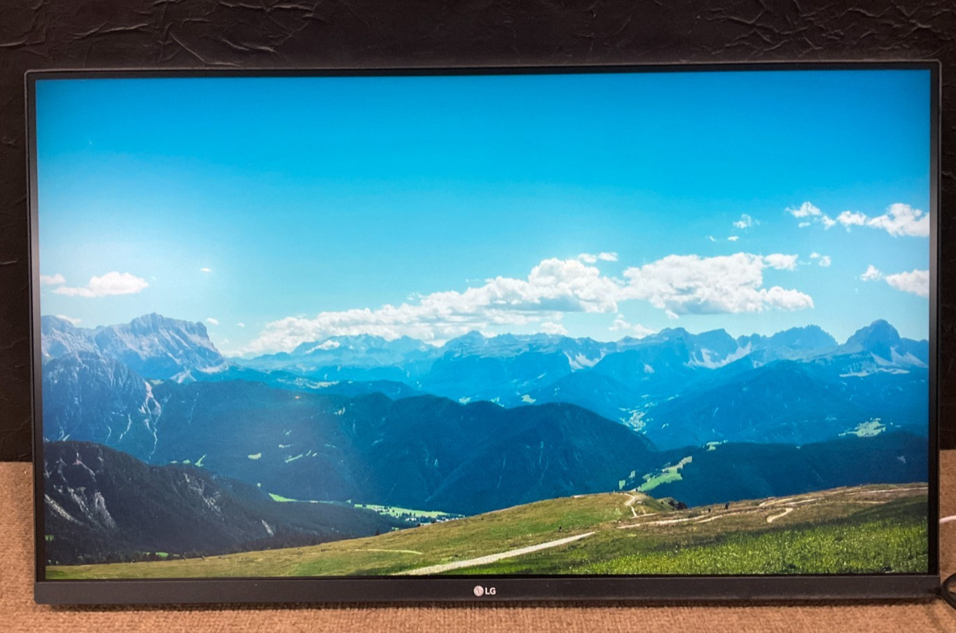 LG UltraFine 32" LED LCD Monitor 4K 32UN650K-W ✅❤️️✅❤️✅❤️️✅❤️
