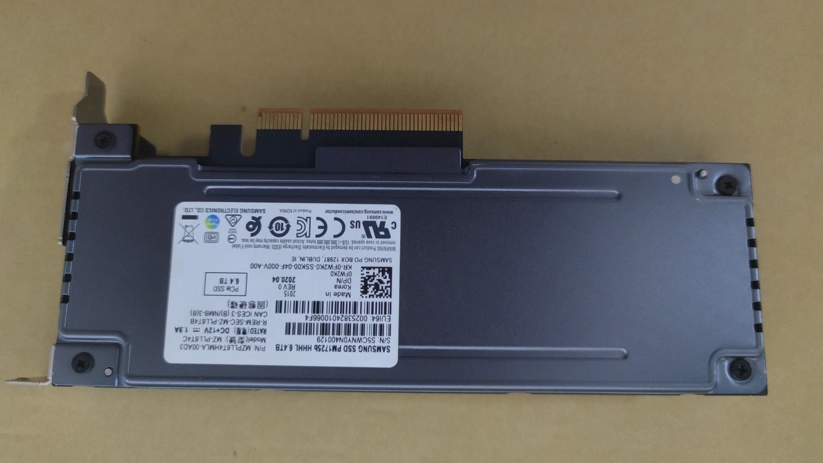 6.4TB Samsung Nvme PCIe SSD PM1725b HHHL AIC MZPLL6T4HMLA-00AD3 TLC/DSFW