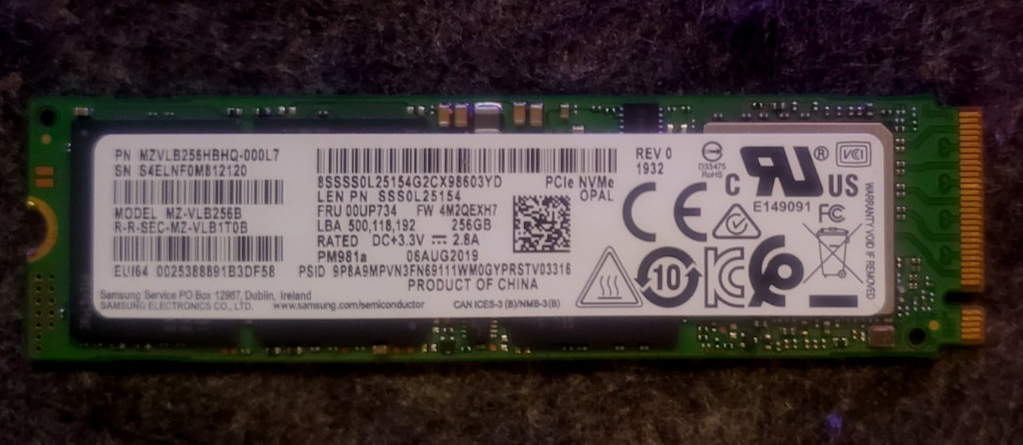 Samsung PM981a 256 GB Internal SSD (MZVLB256HBHQ)