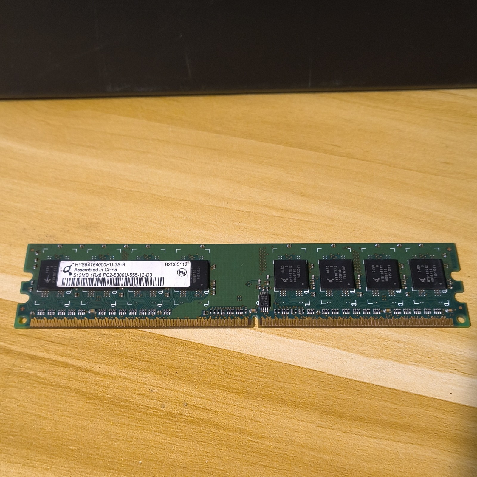 Qimonda 512MB DDR2 SDRAM DIMM PC2-5300U-555 240-Pin Memory HYS64T64000HU-3S-B