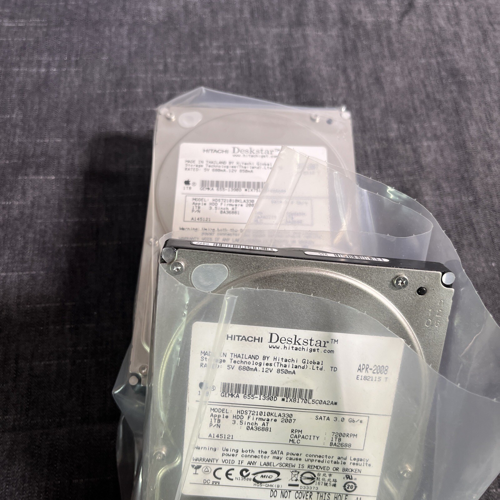 Lot of 3x Hitachi Deskstar apple HDS721010KLA330 1TB 3.0 SATA/ Hard Drive