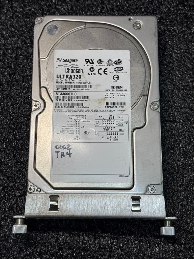 Seagate 9V4006-003 ST336607LC 36.7GB 10K RPM Ultra-320 SCSI Hot-Pluggable 80Pin