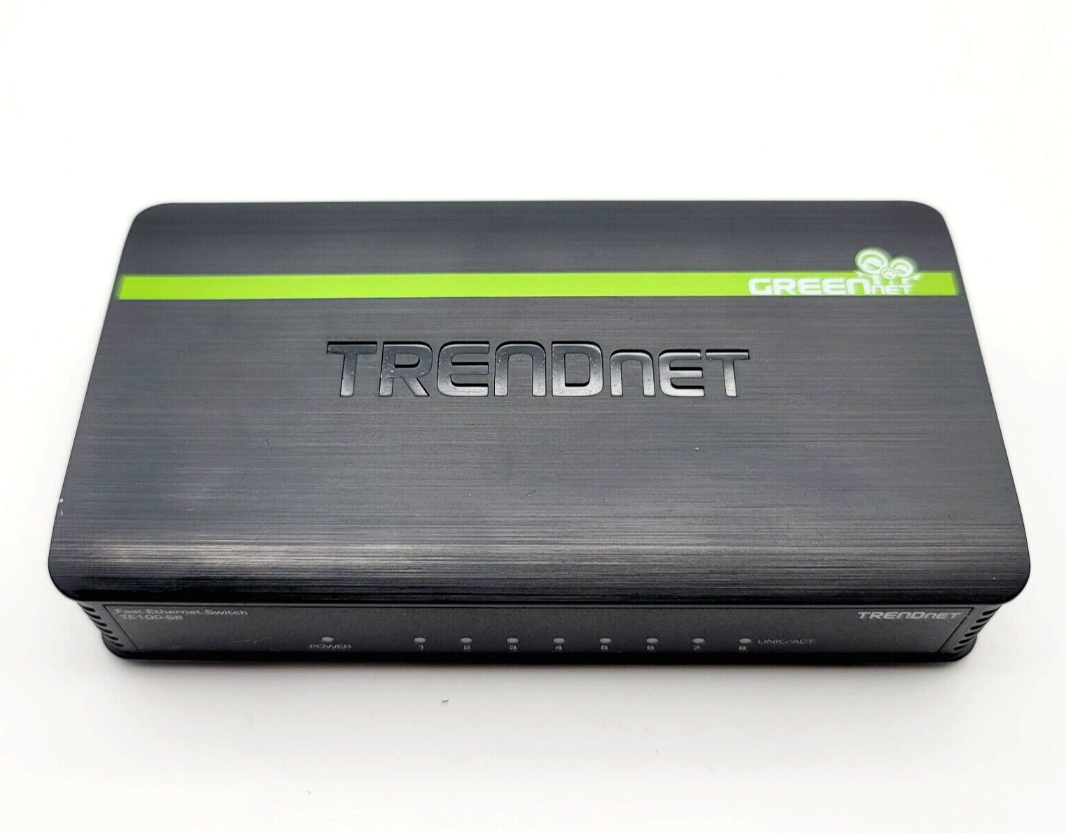 TRENDnet 8-Port Gigabit GREENnet TE 100-S8/A Fast Ethernet Switch