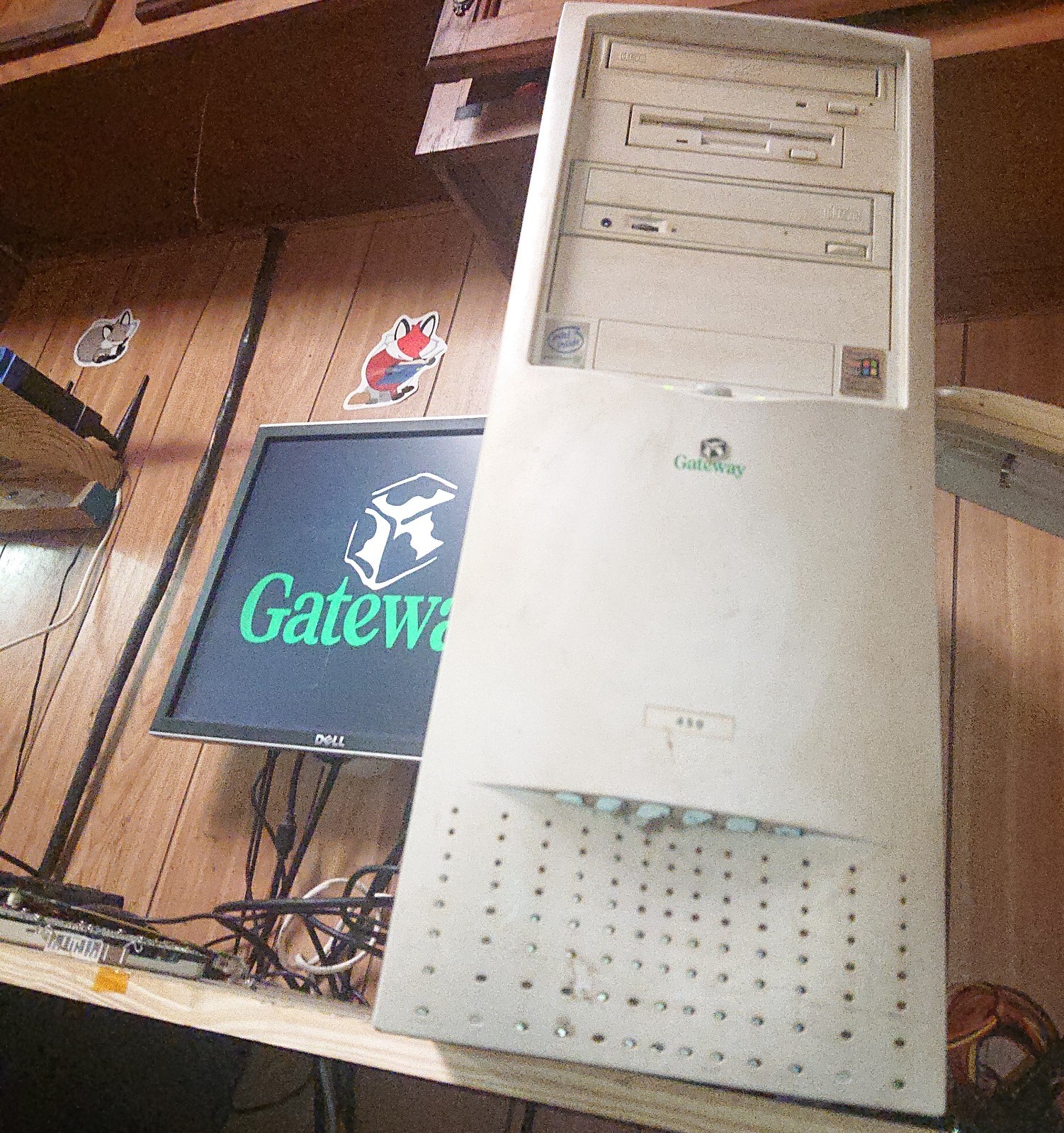 Retro 1999 industrial Gateway tower Nvidia 450MHz CNC RS232 ISA good caps NO HDD