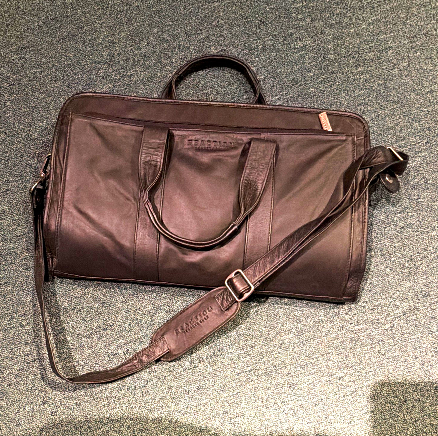 Kenneth Cole Black Leather Laptop Briefcase 15in Padded Partitions Solid