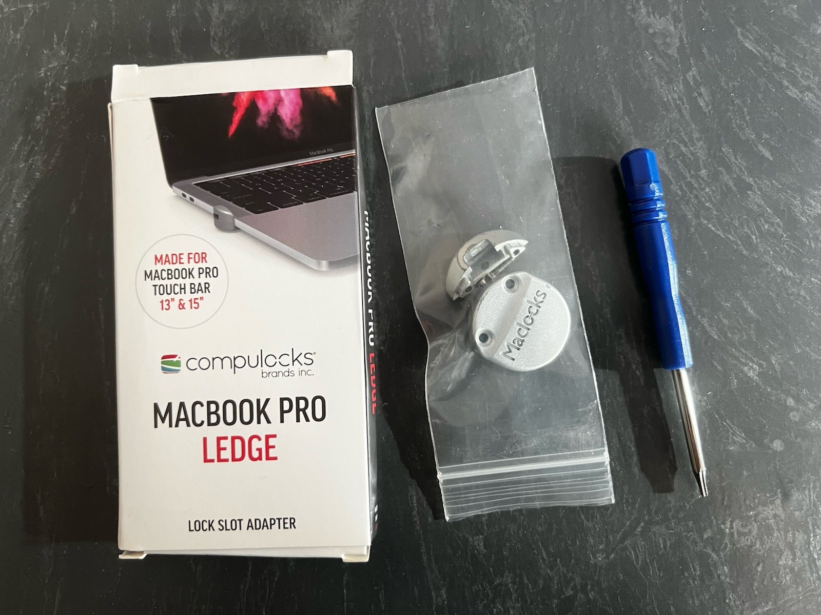 COMPULOCKS MACBOOK PRO LEDGE AND CABLE