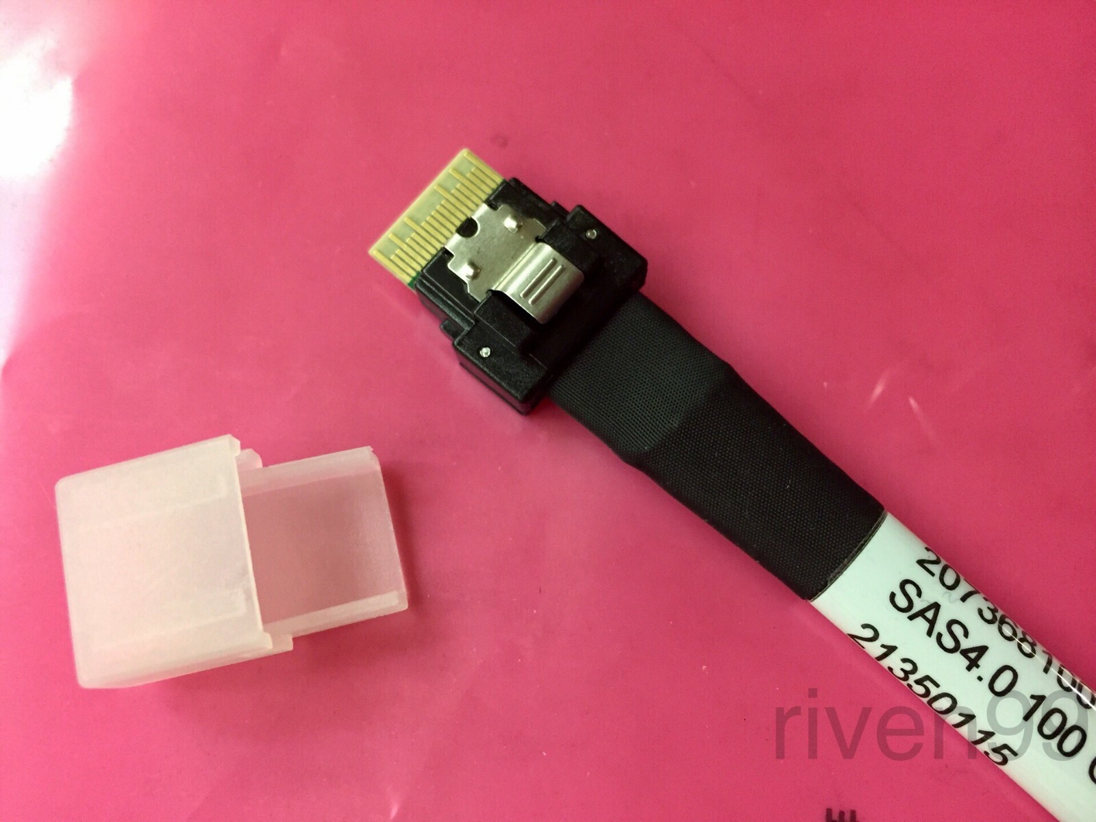 MOLEX SlimSAS SFF-8654 4i SAS4.0 (4X) Straight Cable, 100ohm, 38 Pin, 0.3m (1ft)