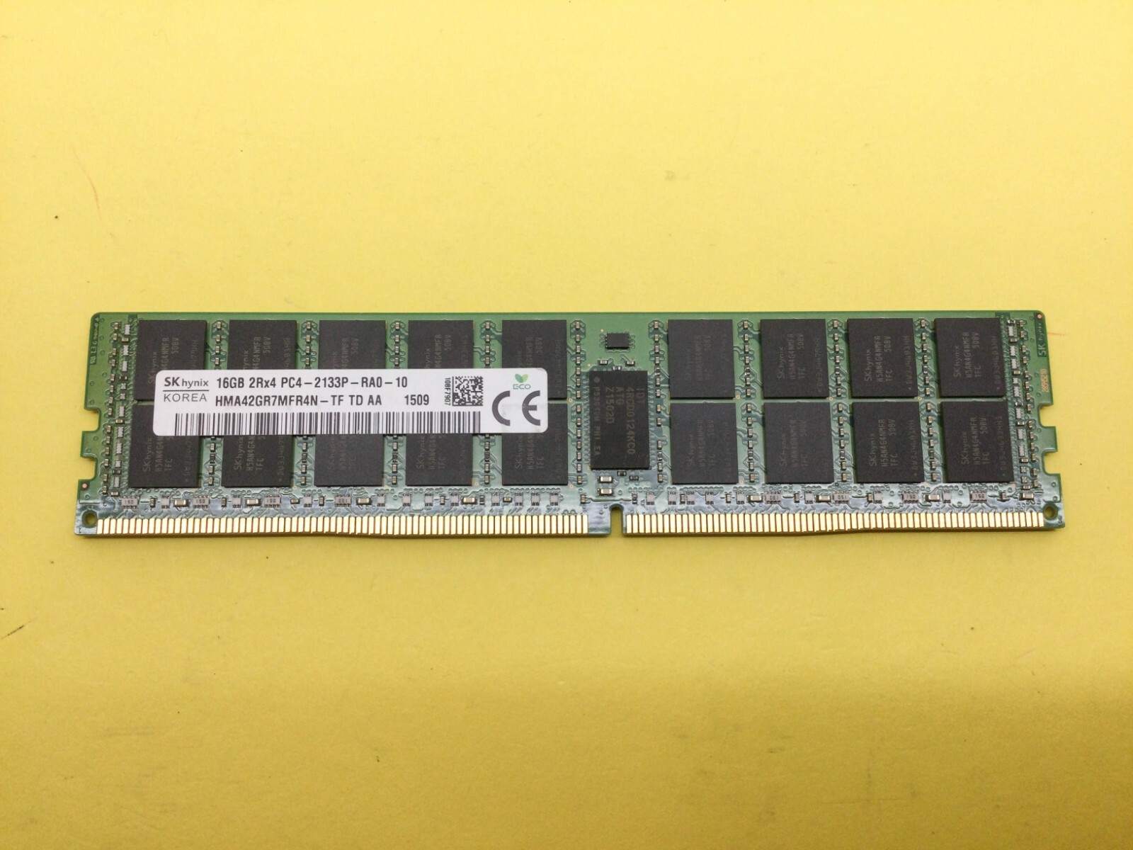 HMA42GR7MFR4N-TF HYNIX 16GB (1X16GB) 2RX4 PC4-2133P DDR4 Server Memory