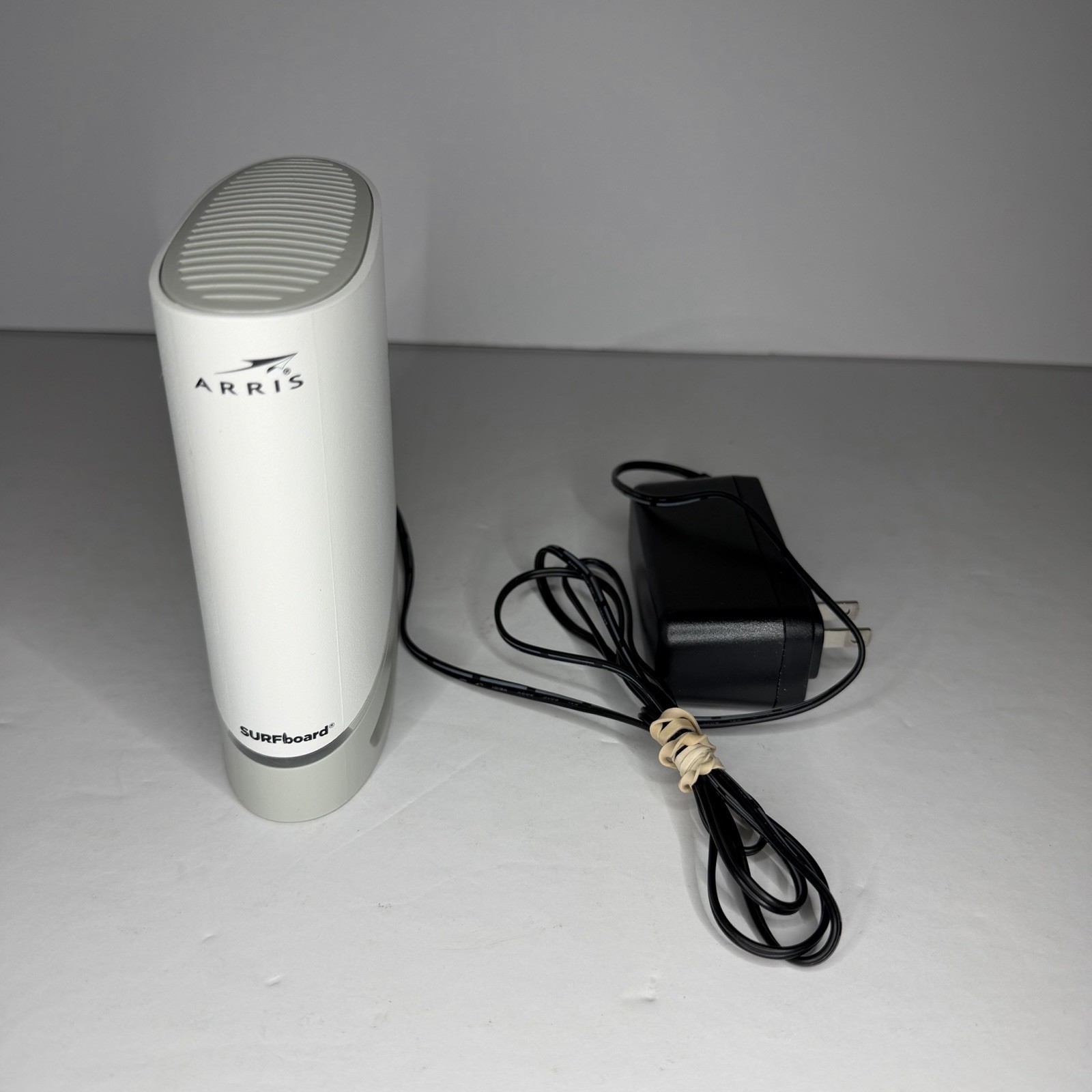 ARRIS SURFboard S33v3 DOCSIS 3.1 Multi Gig Cable Modem White With Power Adapter