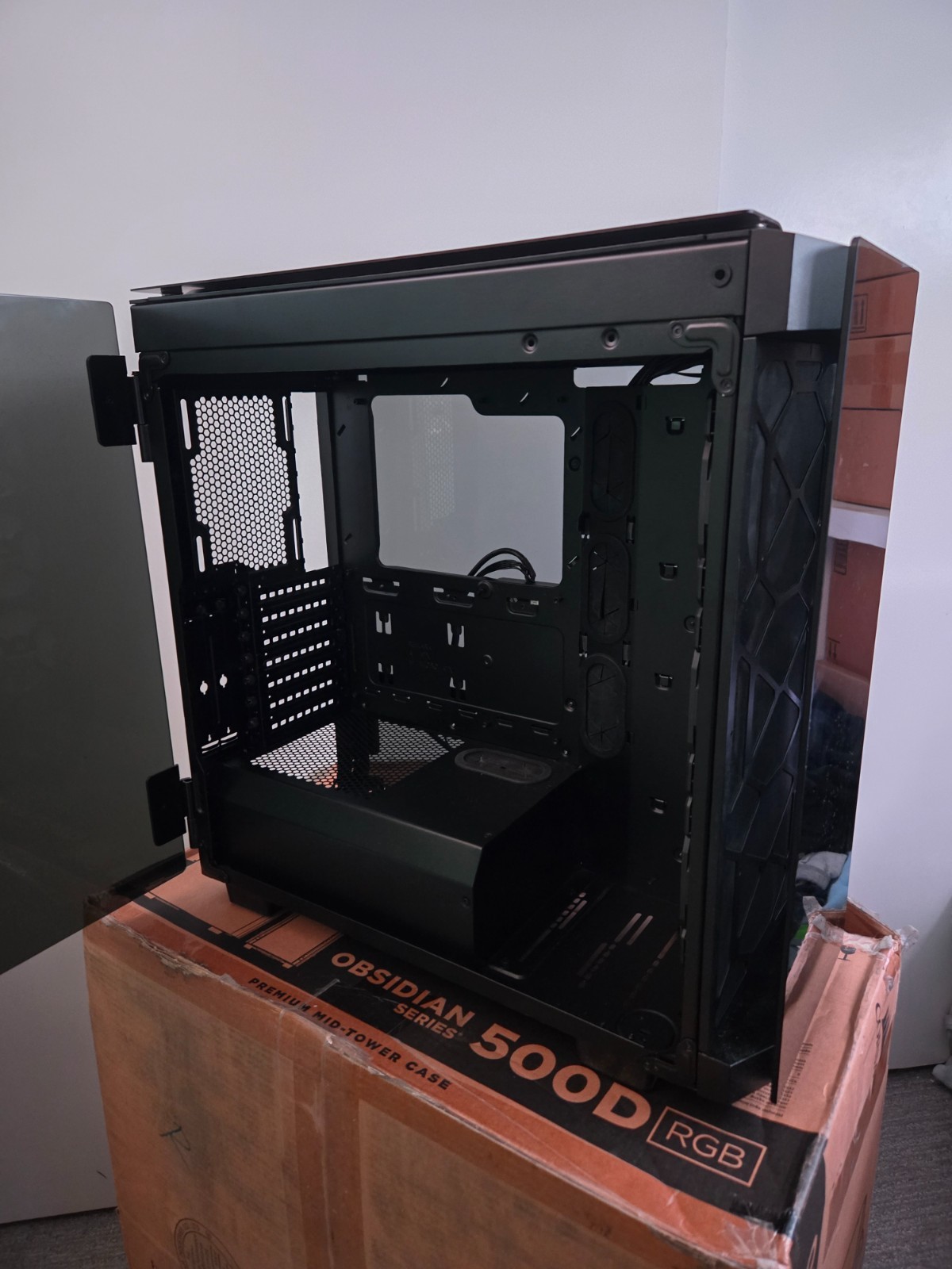 Corsair Obsidian Series 500D RGB SE Tempered Glass ATX Mid-Tower Computer Case