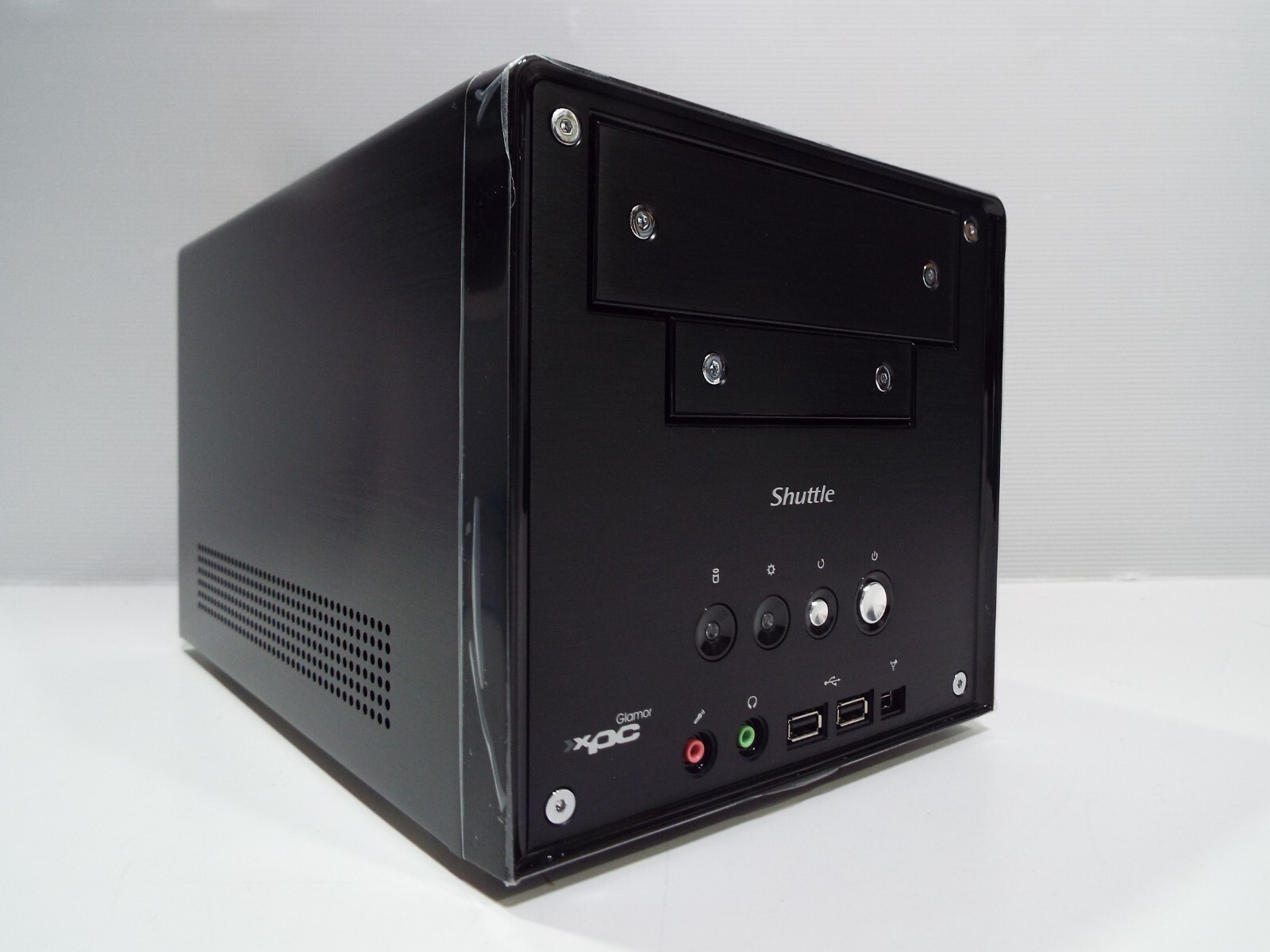 Shuttle XPC SN68SG2 GeForce 7025 AMD CUBE HTPC Mini PC Barebone Case AM2+ DDR2