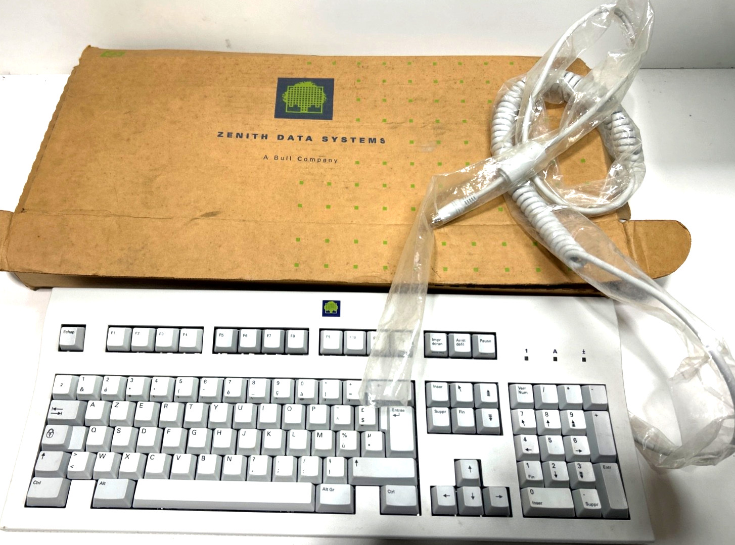 Vintage Zenith Data Systems Keyboard 9242 New factory box (ww ch 6