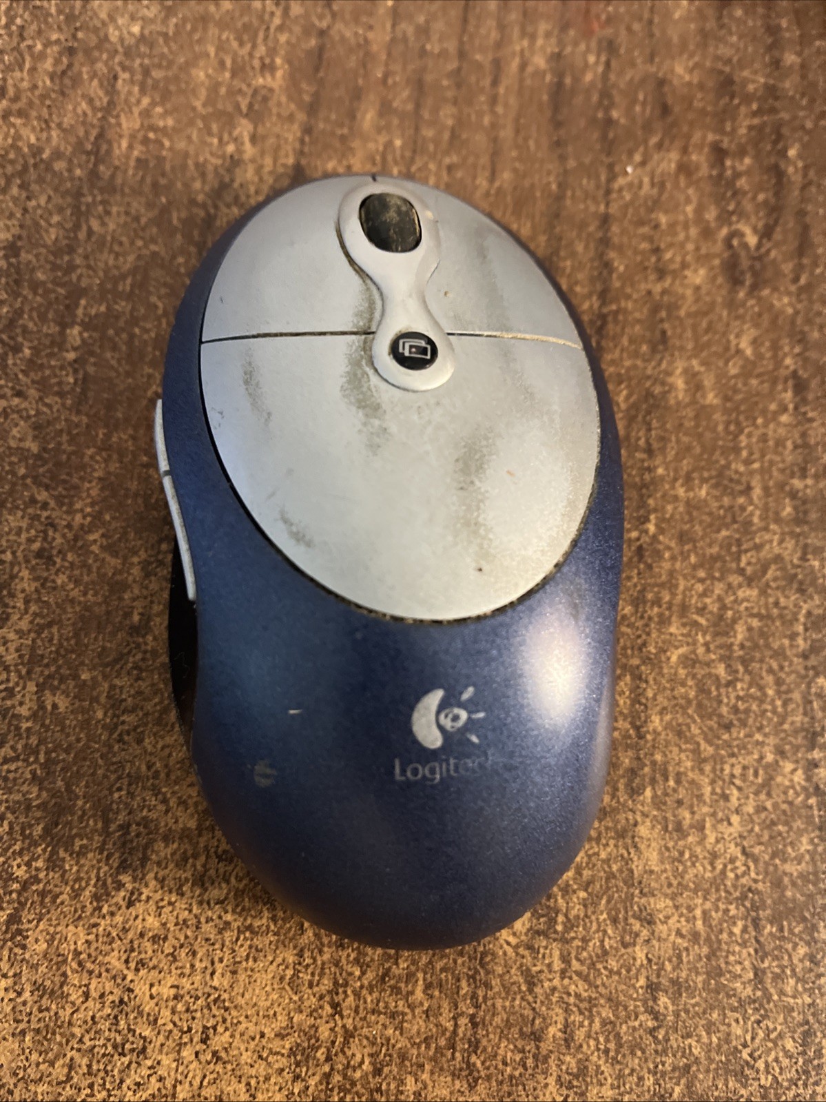 Logitech Cordless Click Plus M-RAA89 Optical Mouse Blue 6-Buttons Scroll Wheel
