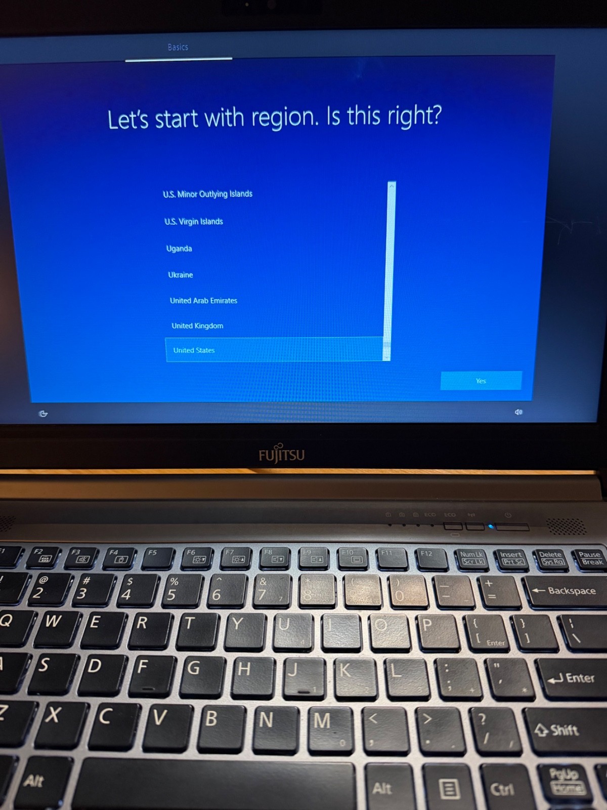 Fujitsu Lifebook E746 i7-6600U 8GB RAM 128GB SSD 14" Laptop Win11 + Charger