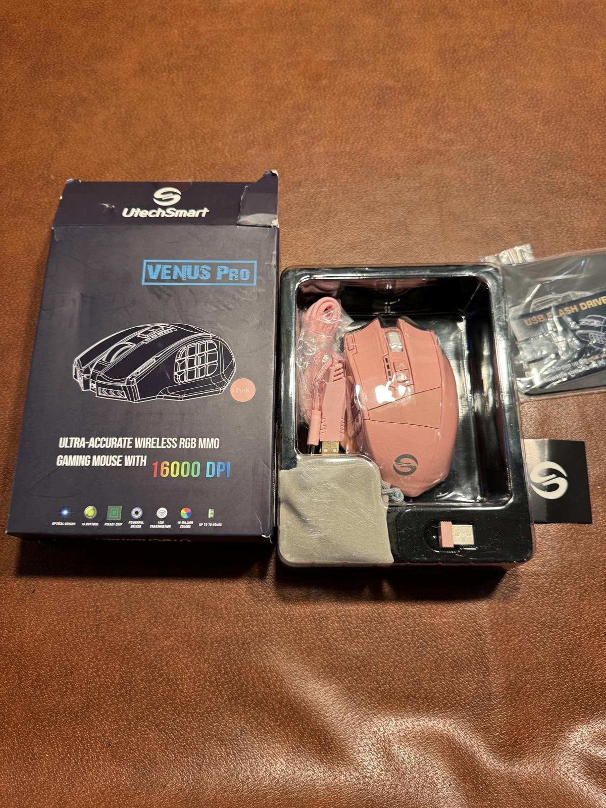 Utechsmart Venus pro wireless gaming mouse pink