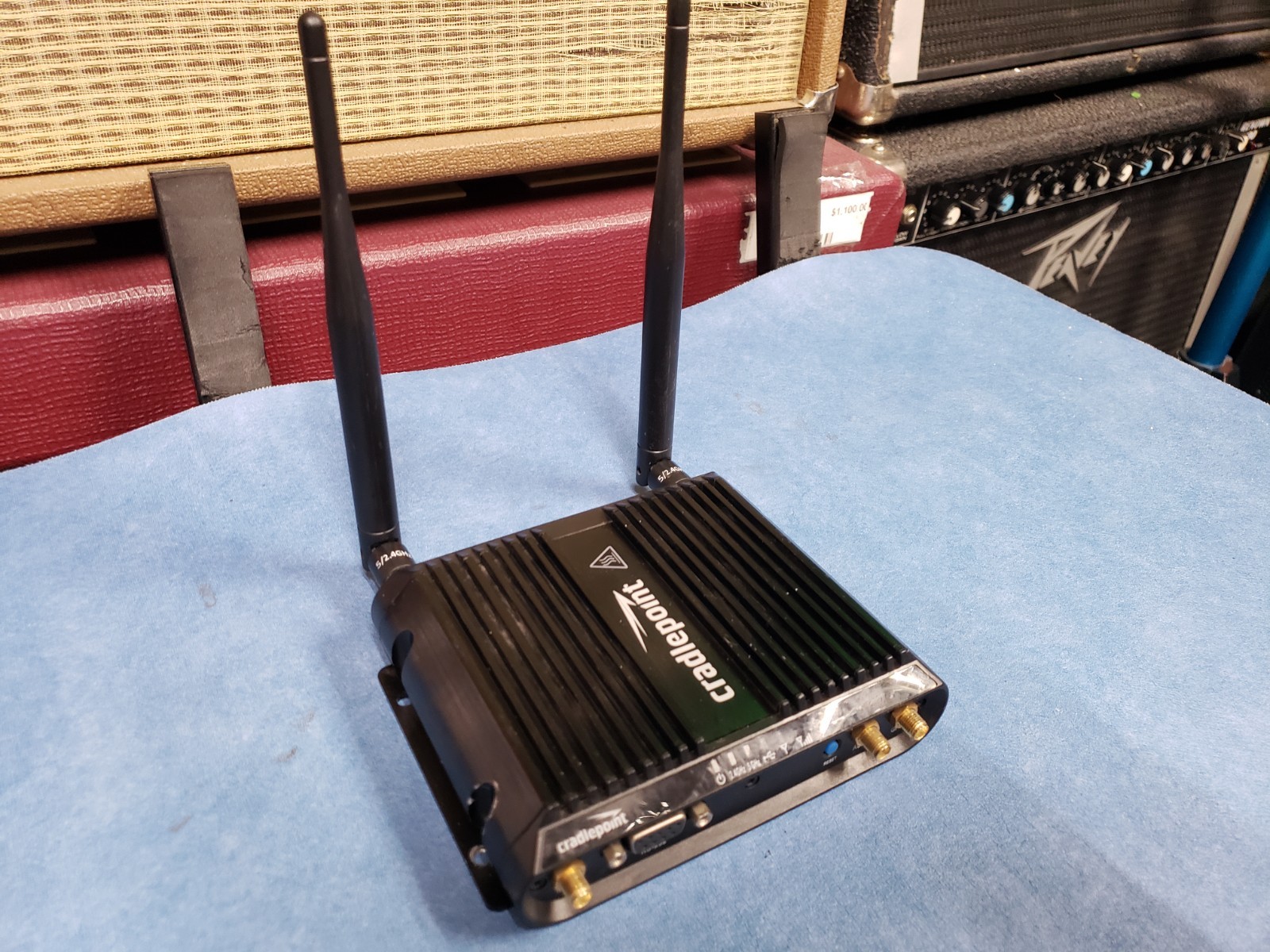 Cradlepoint IBR1100 LP6 Cellular Mobile Router | WAN | DUAL LAN | 2.4 & 5Ghz