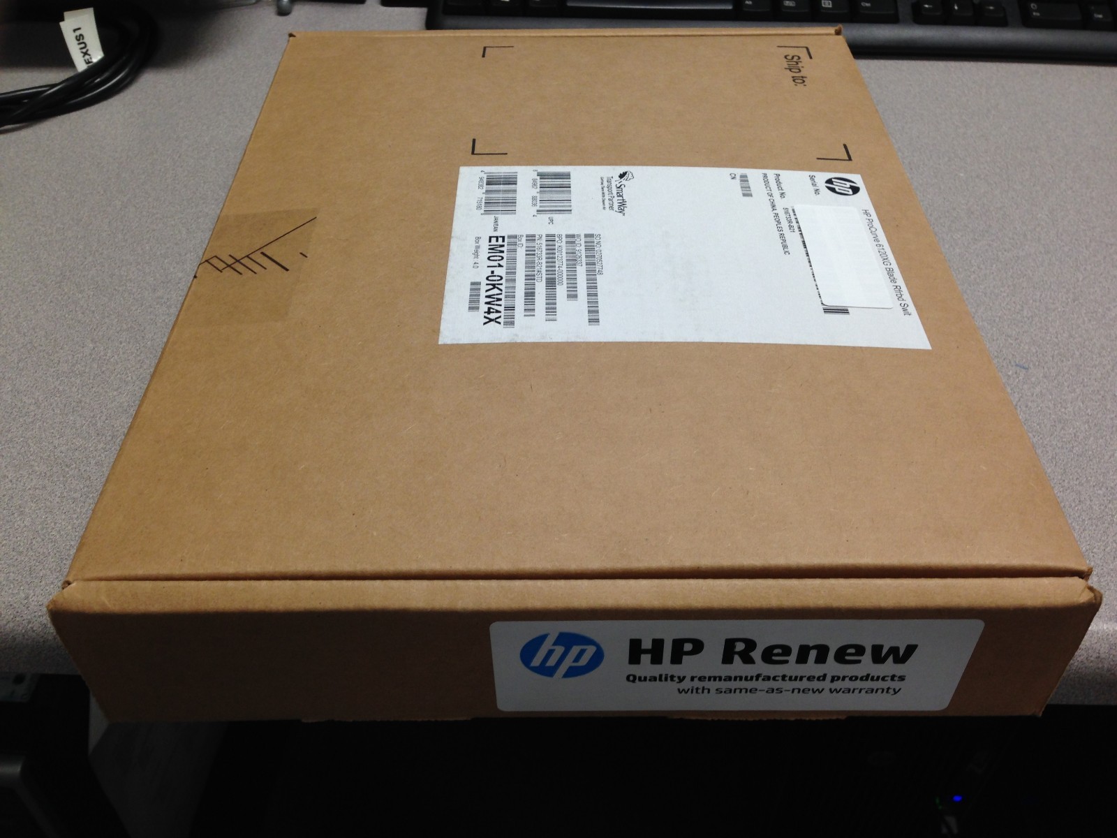 C8S47A 724425-001 HPE Brocade 16Gb/28 SAN Switch Power Pack+ BladeSys HPE RENEW*