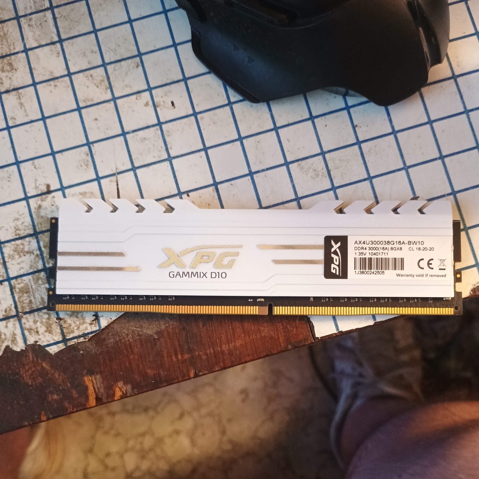 XPG GAMMIX D10 8GB DDR4-3000 CL16 White AX4U300038G16A-BW10 Tested