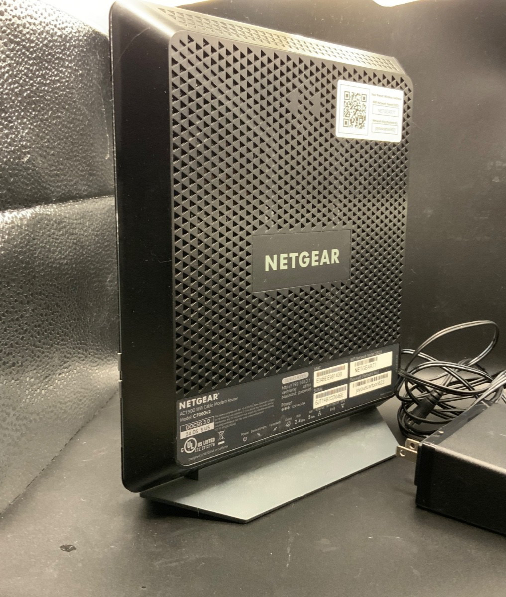 NETGEAR Nighthawk AC1900 C7000V2 Wi Fi Cable Modem Router