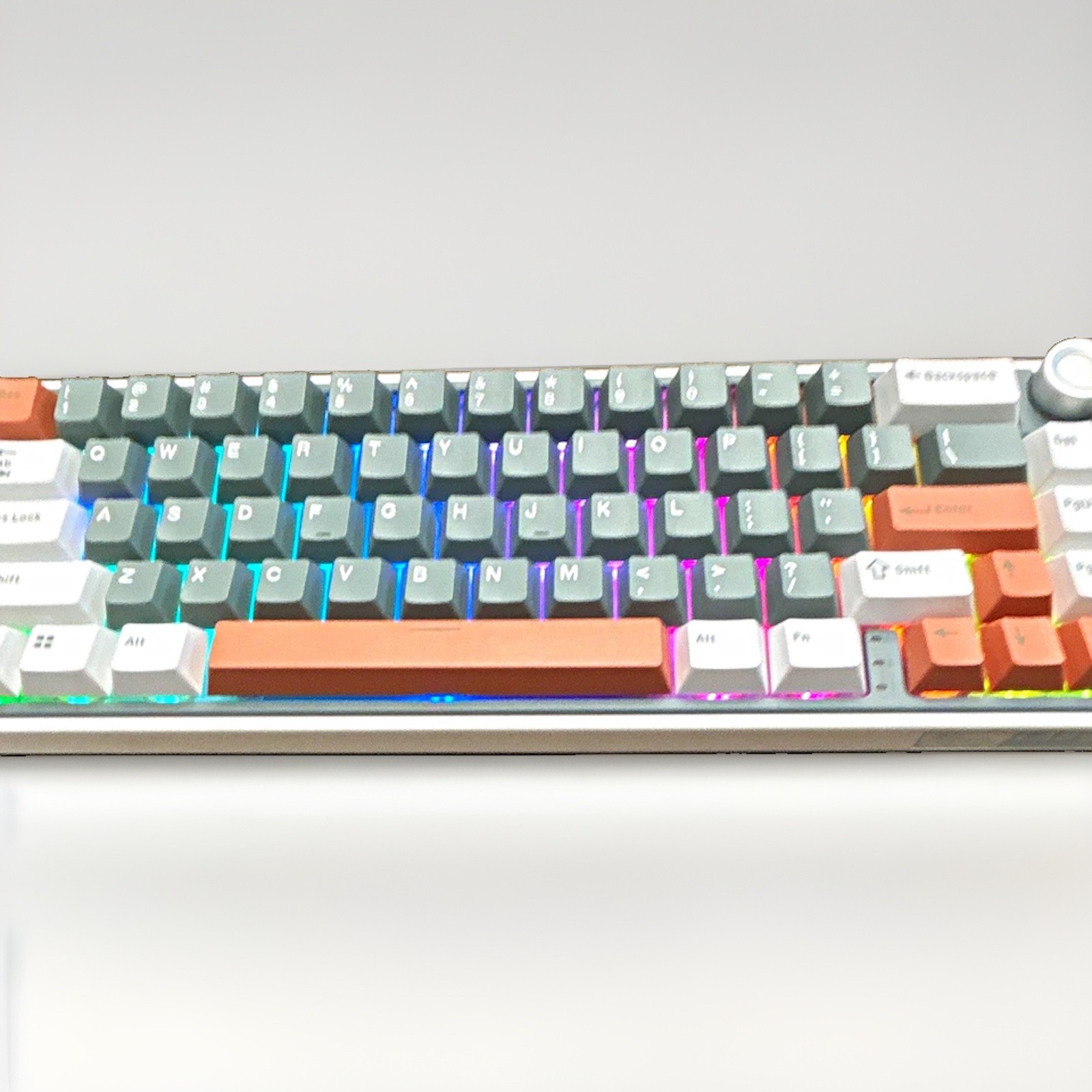 Thocc-ed out modded r65 with gateron smoothies (old switches included) lubed