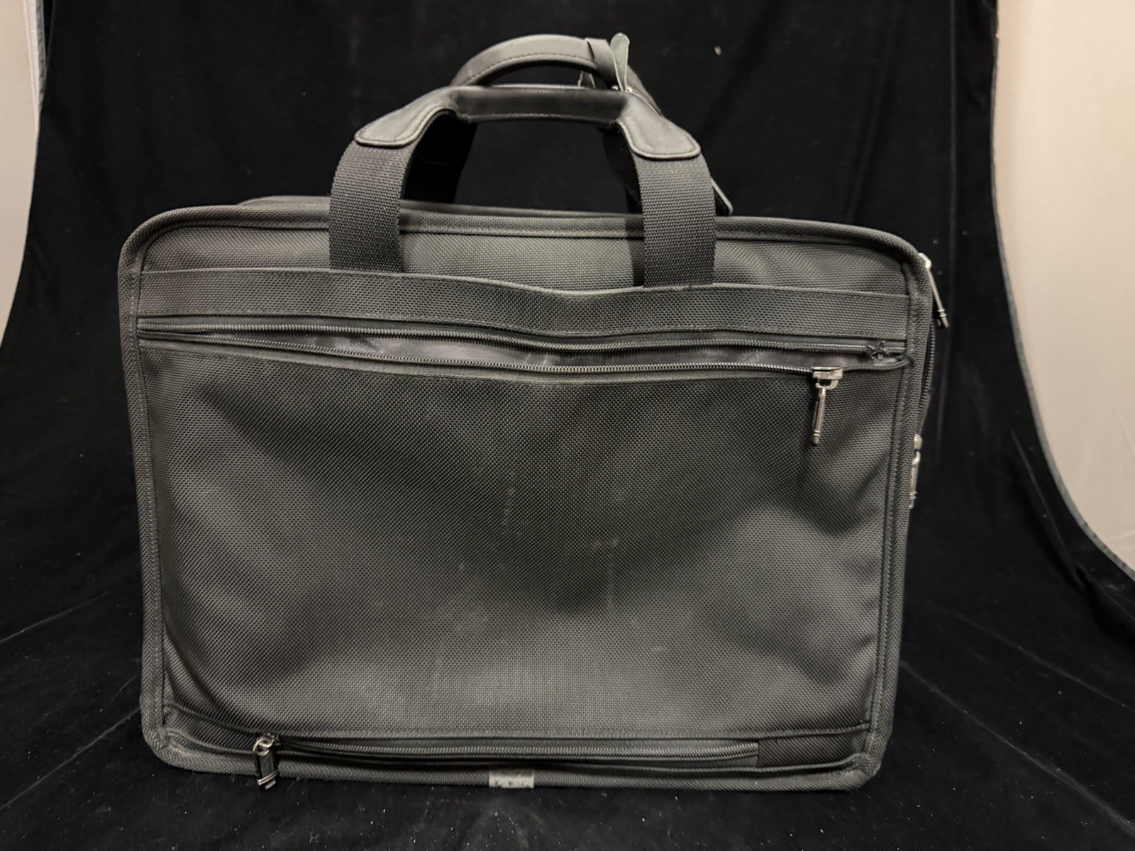 Tumi 26160D4 Black Ballistic Nylon 17in Laptop Briefcase Bag see description