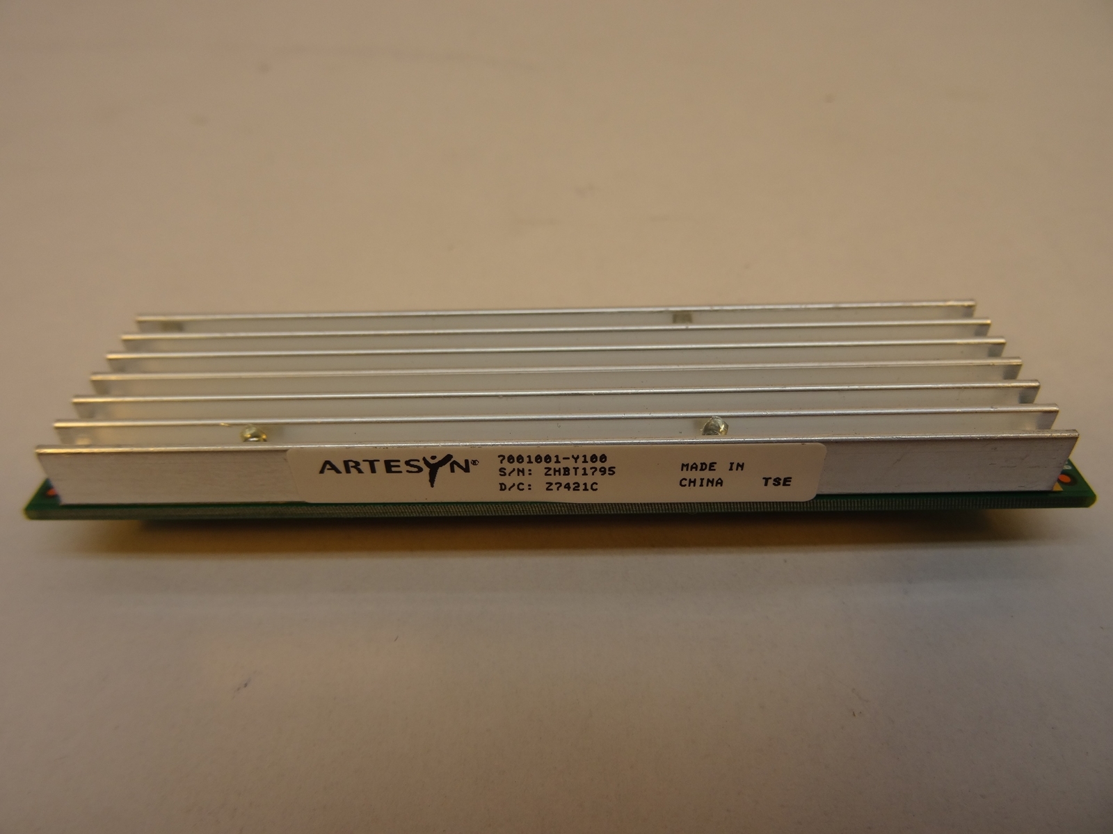 DELL EMC SERVER VOLTAGE REGULATOR MODULE 7001001-Y100 ARTESYN