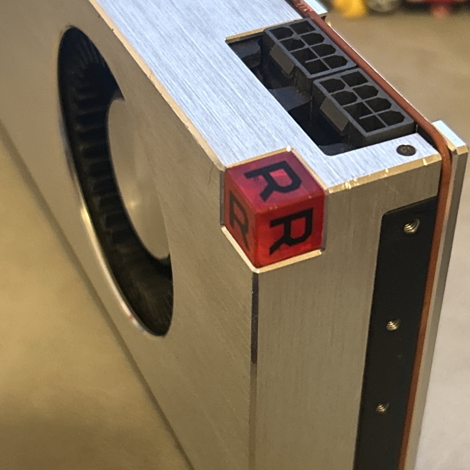 RARE Limited Silver Edition XFX Radeon RX Vega 64