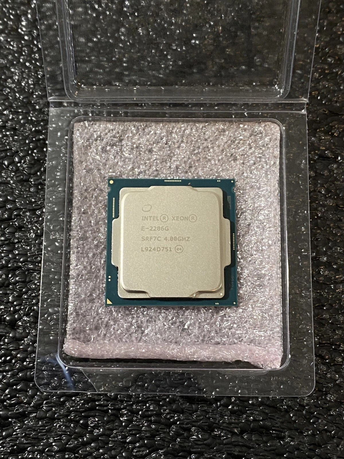SRF7C Intel Xeon E-2286G 4.0Ghz 6-Core 12MB 95W FCLGA1151 CPU