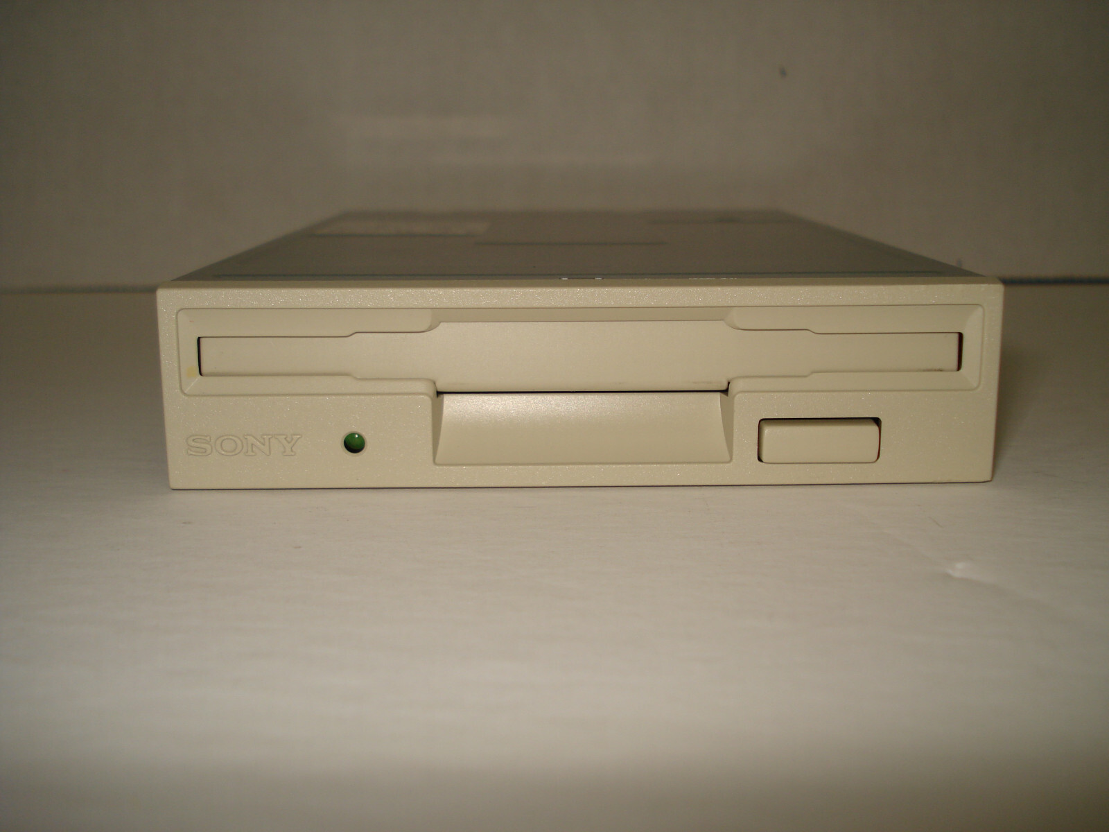 VINTAGE INTERNAL SONY 3.5” FLOPPY DRIVE MODEL # MPF920 DEC2006 GREAT CONDITION