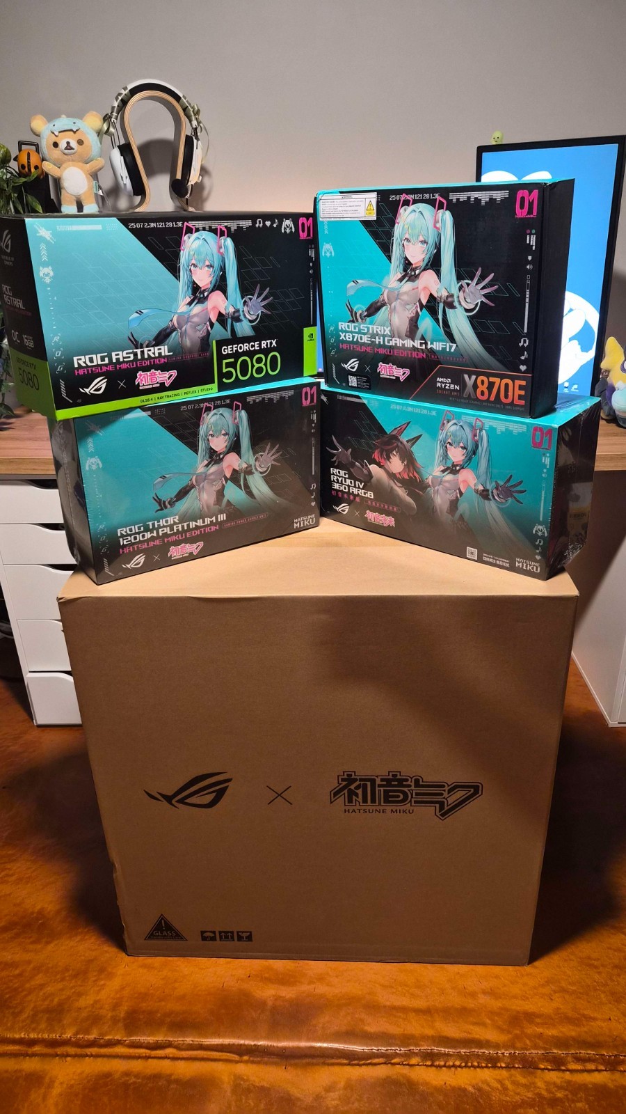 *RARE* Hatsune Miku ASUS ROG PC PARTS Bundle *UNOPENED/BRAND NEW* SEALED