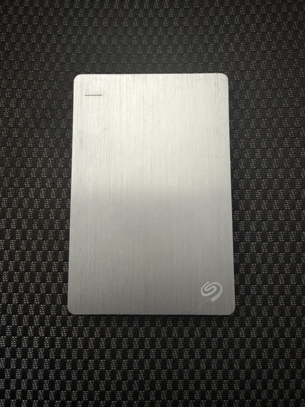 Seagate Backup Plus Slim 2TB Metal Rescue Edition SRD00F1