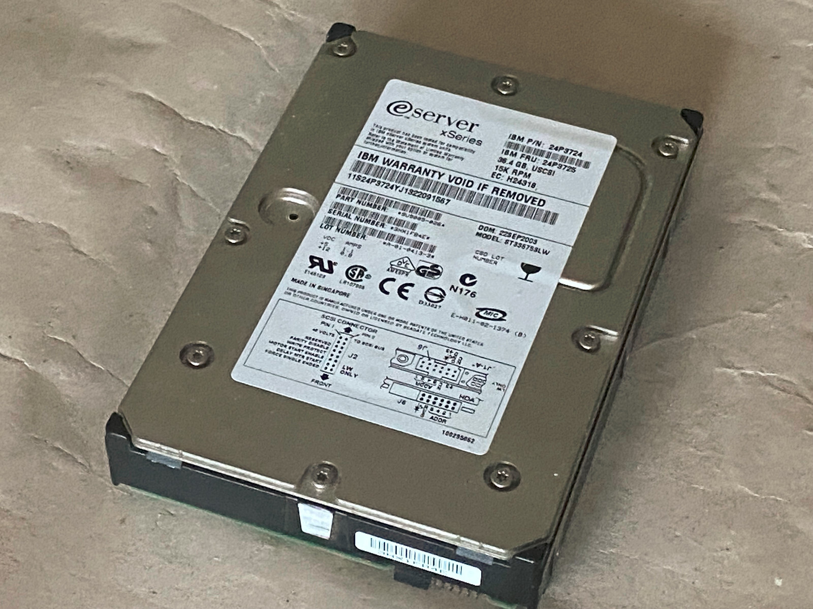 IBM 24P3724 24P3725 909005-026 11S24P3724Y SCSI Hard Disk