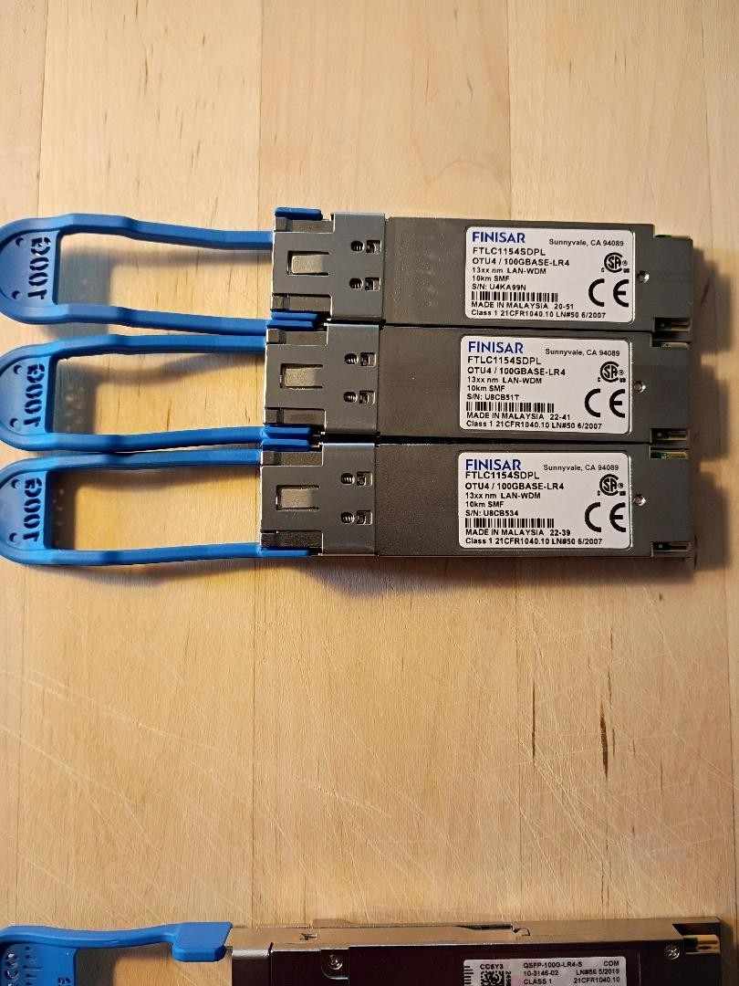 Finisar FTLC1151RDPL2 100GBASE-LR4 10 KM 
