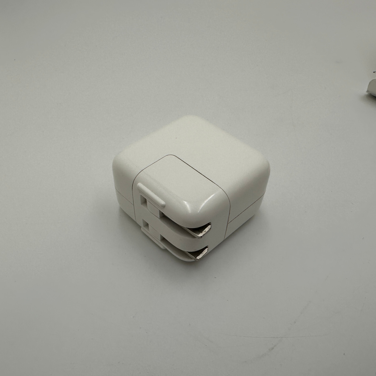 OEM Genuine Original Apple iPad 10W/12W USB Wall Charger Power ADAPTER