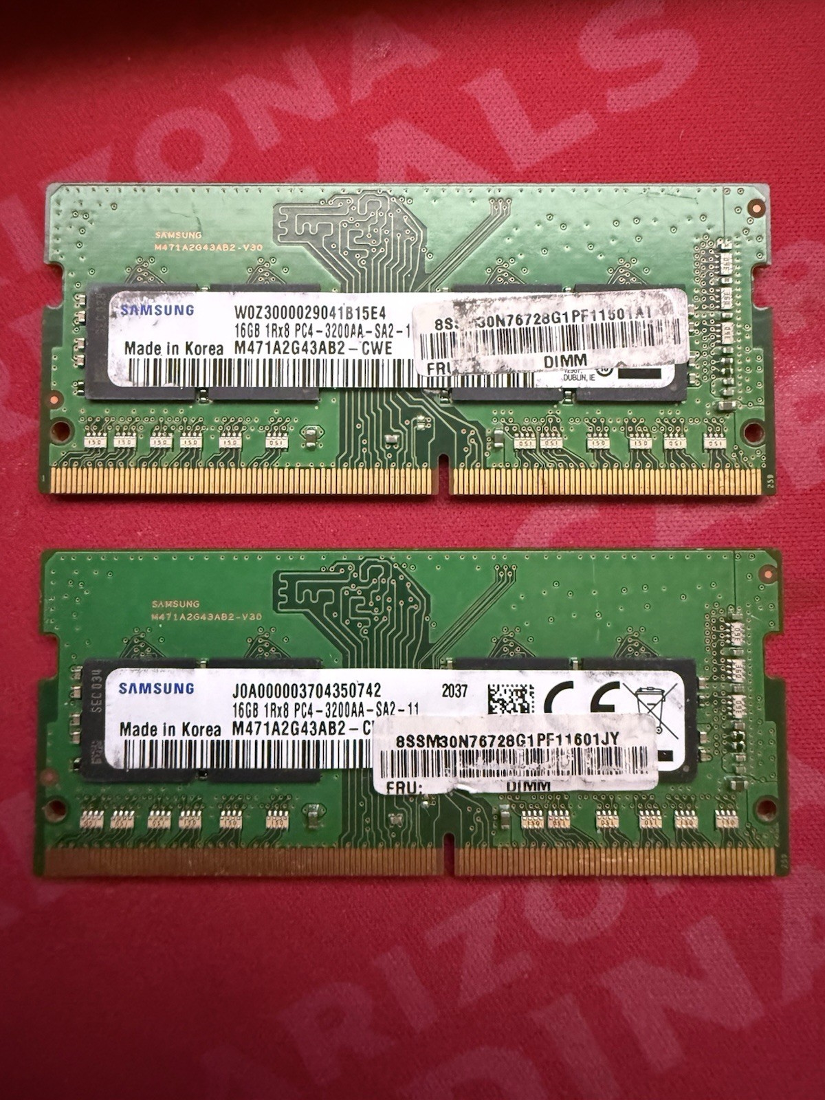 Samsung 32GB (2x16GB) DDR4-3200 SO-DIMM RAM 1Rx8 PC4-3200AA M471A2G43AB2-CWE