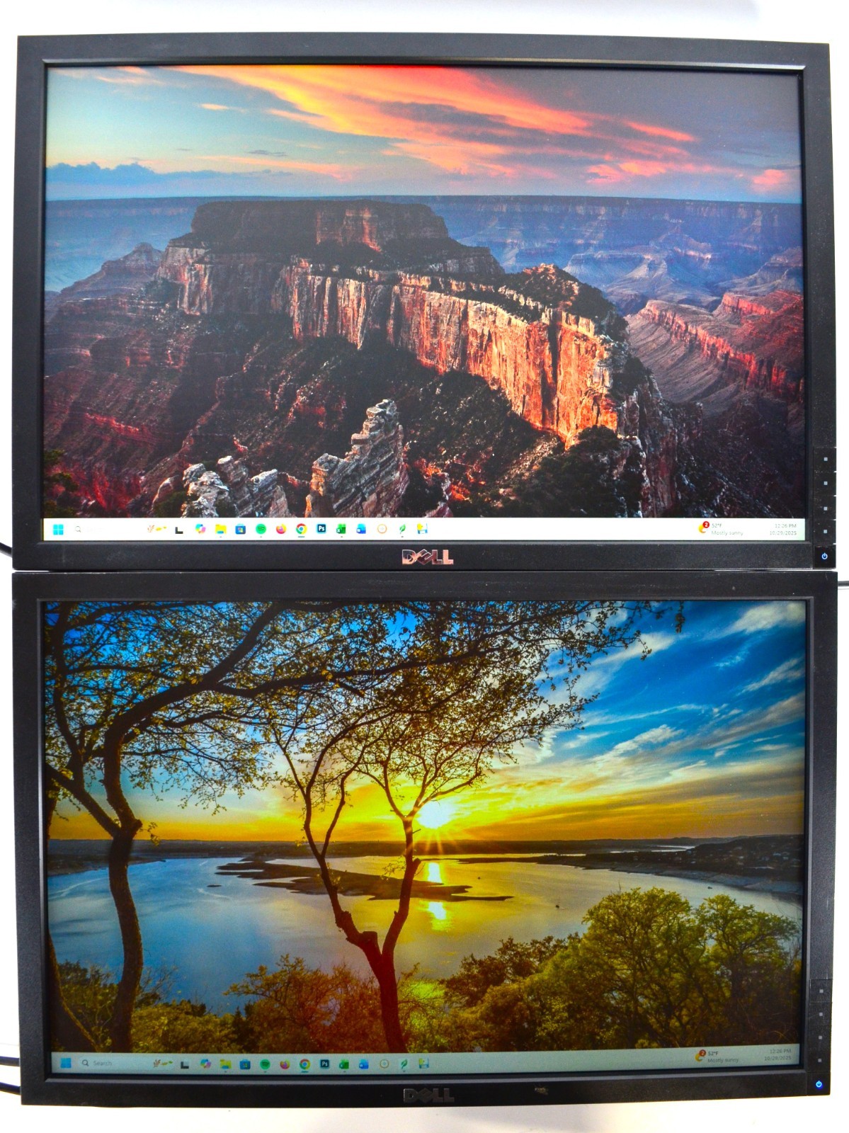Lot of 2 Dell P2210 22" 1680x1050 16:10 LCD Monitor VGA/DVI/DisplayPort No Stand