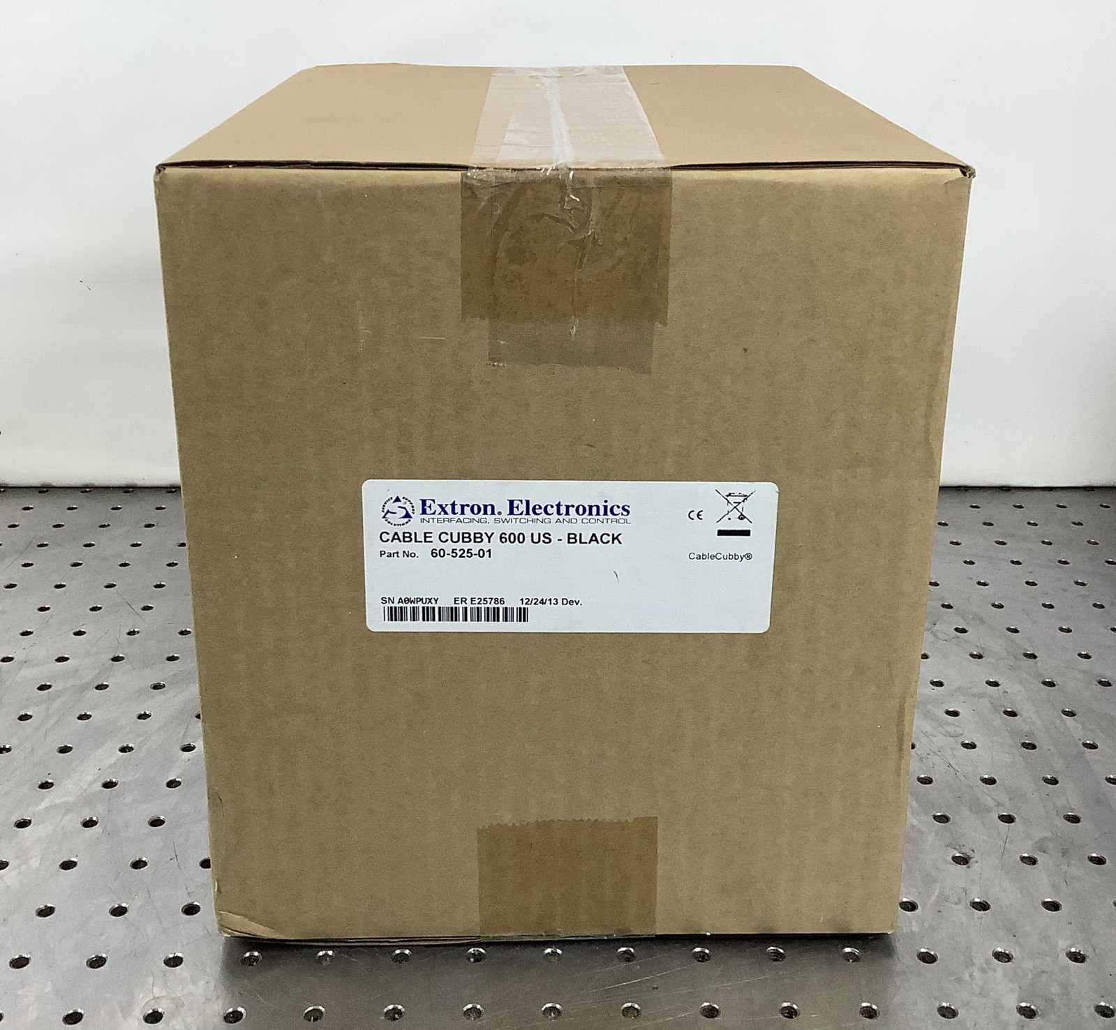 Extron Cable Cubby 600 US Black 60-525-01