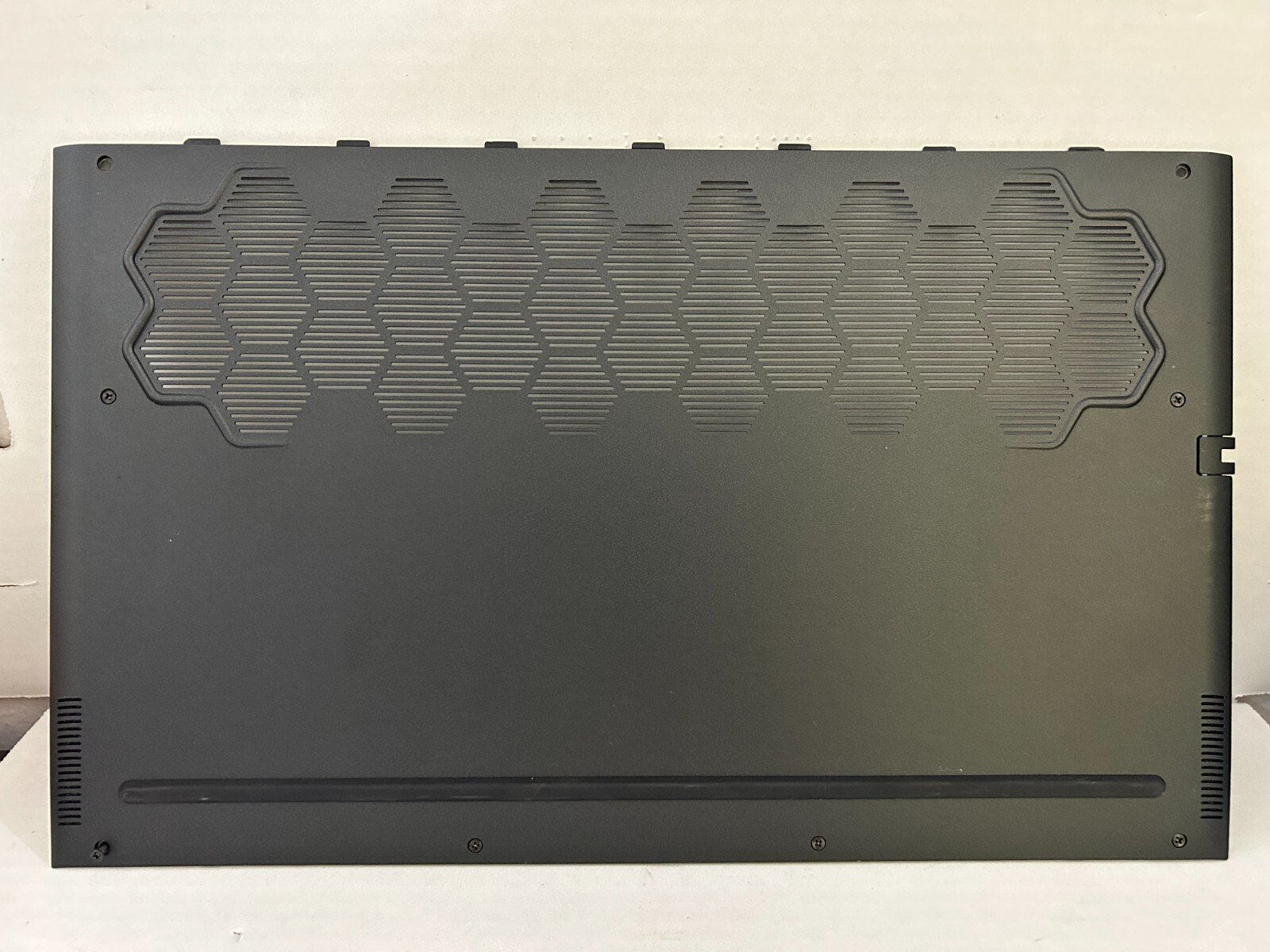 OEM DELL ALIENWARE M15 R3 SERIES LAPTOP BLACK BOTTOM BASE COVER 01PF9 001PF9 B