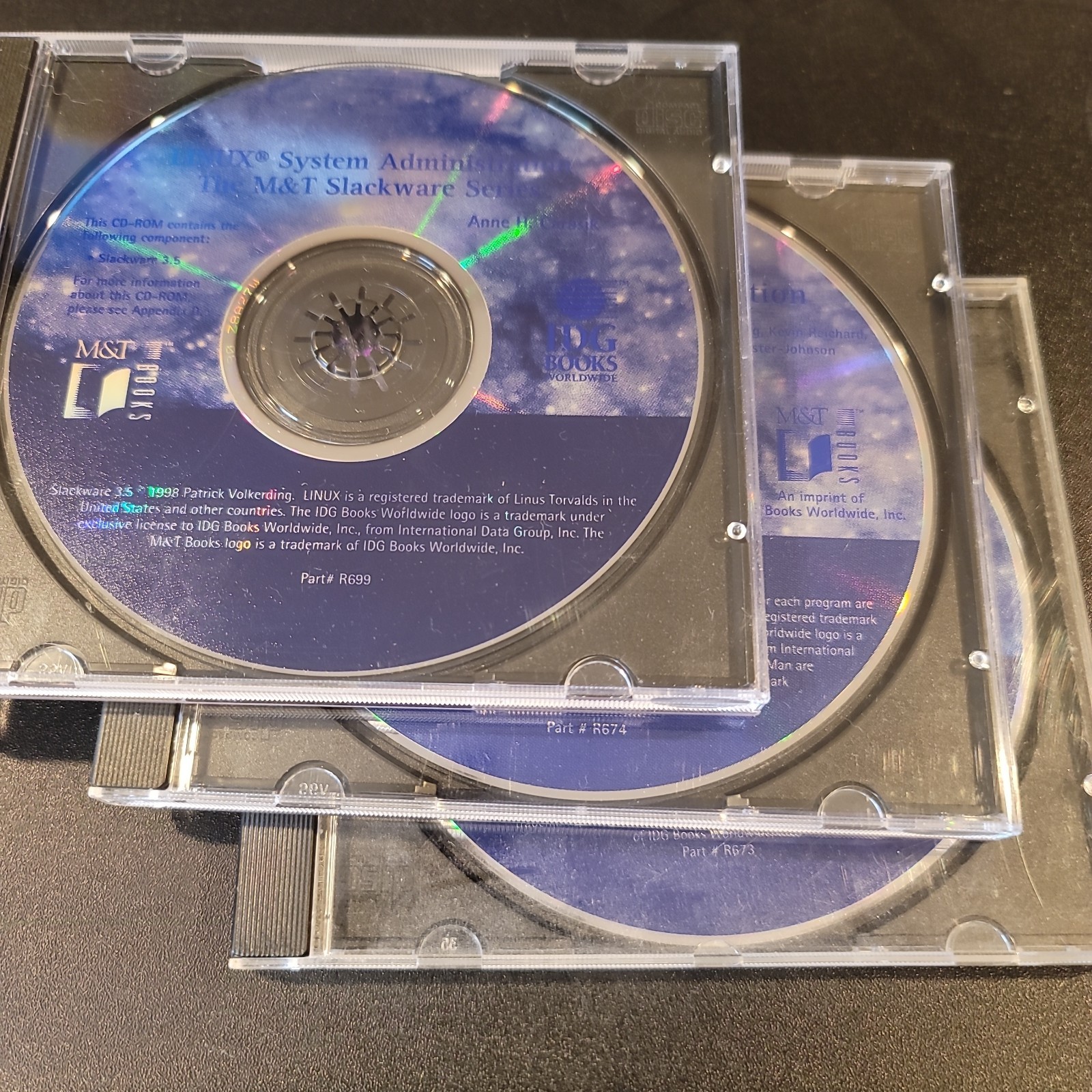Linux System Administration & Configuration The M&T Slackware Series V3.5 