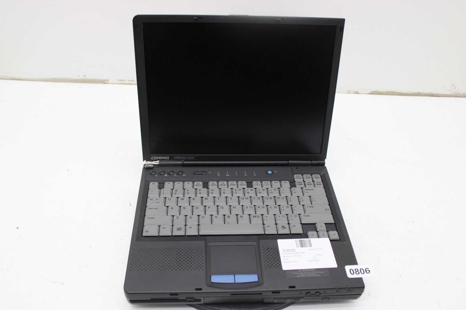 Compaq Armada E500 Laptop Intel Pentium 3 700GHz 128MB Ram No HDD or Battery