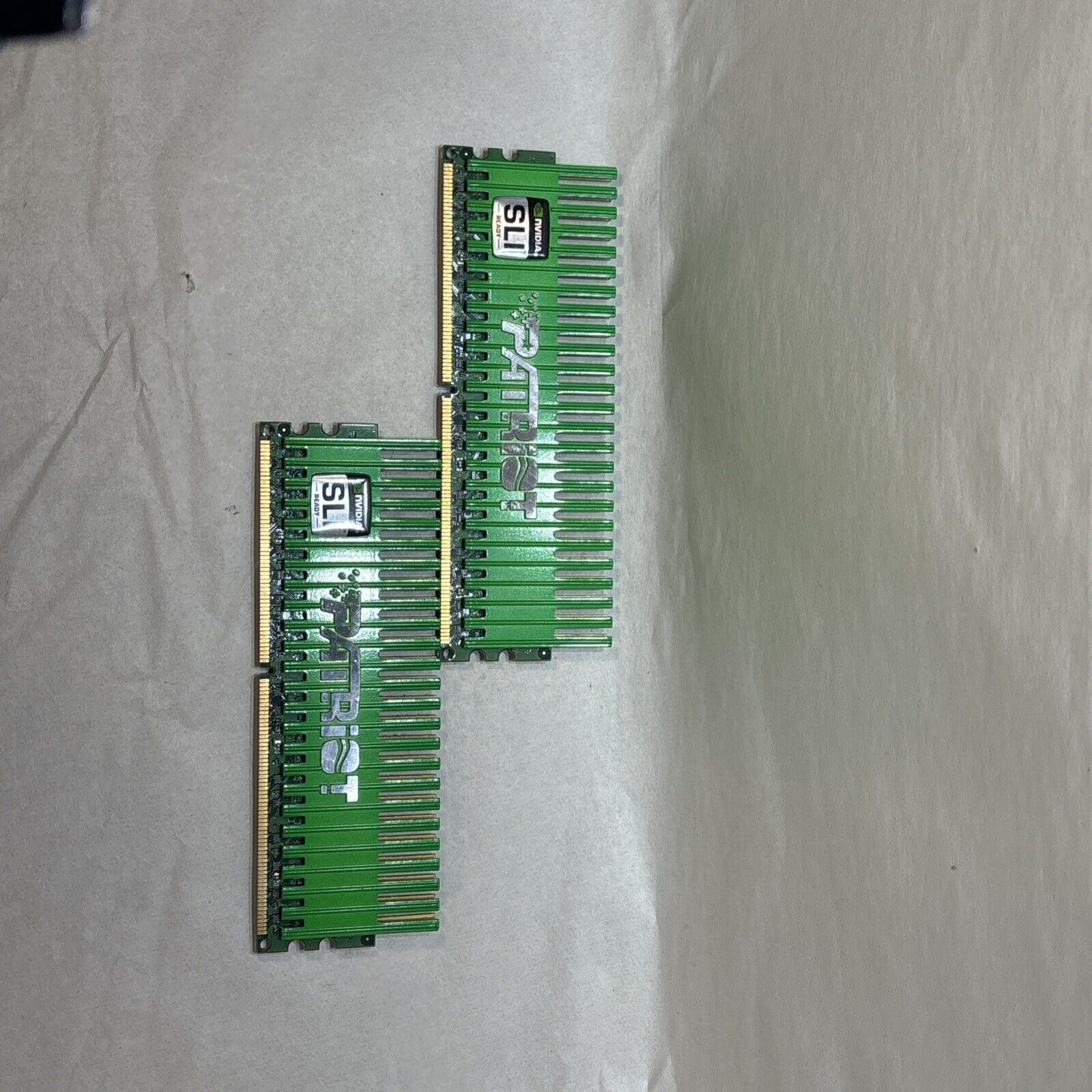 RAM DDR2, 2 x 2GB OCZ Nvidia SLI Ready PC2-6400 800 240-Pin Memory PVS24G8500ELK