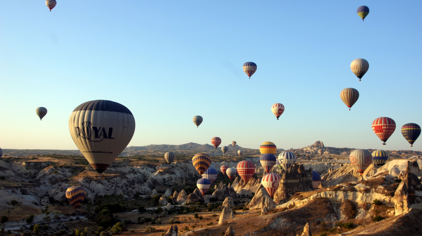 Landscape hot air balloons turkey cappadocia rock Custom Gaming Mat Desk